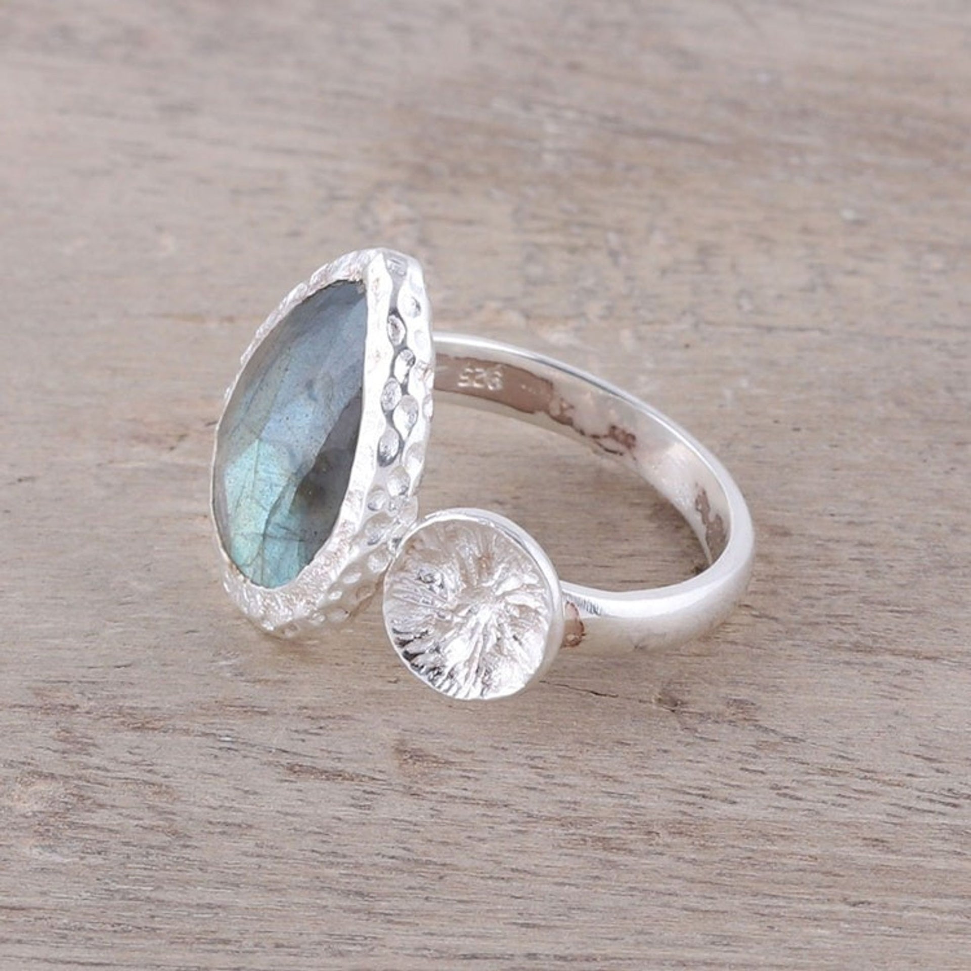 3.5-Carat Labradorite Wrap Ring from India 'Aurora Desire'