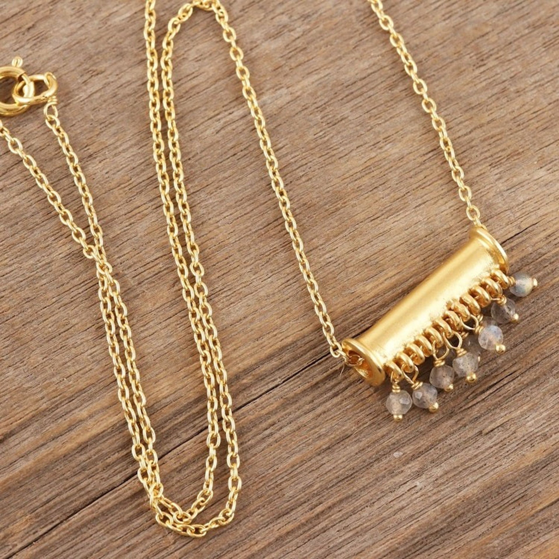 Indian Gold-Plated Labradorite Pendant Necklace 'Fancy Free'