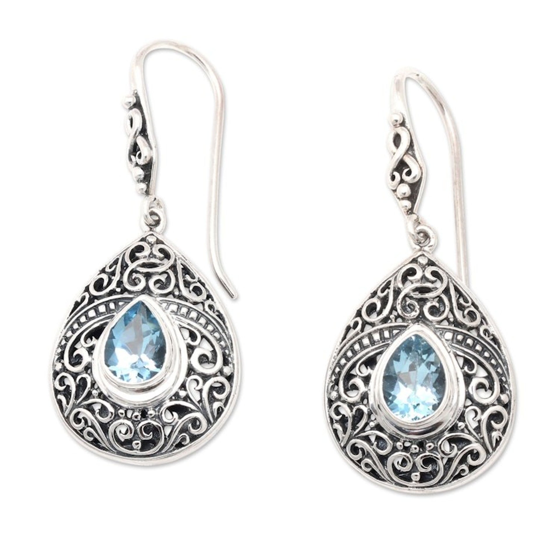 Traditional Two-Carat Faceted Blue Topaz Dangle Earrings 'Regal Paradise in Blue'