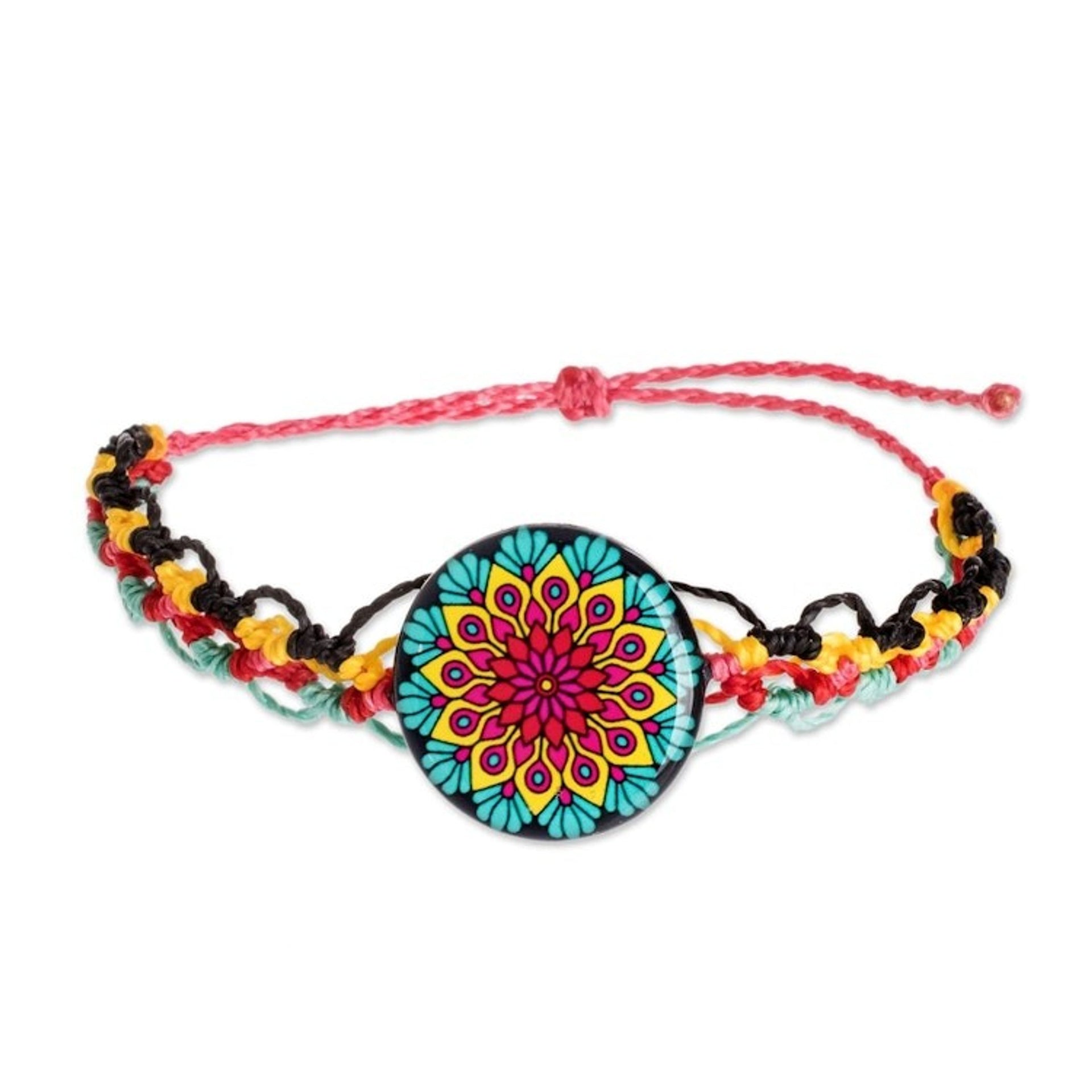 Mandala Motif Macrame Bracelet 'Peacock Mandala'