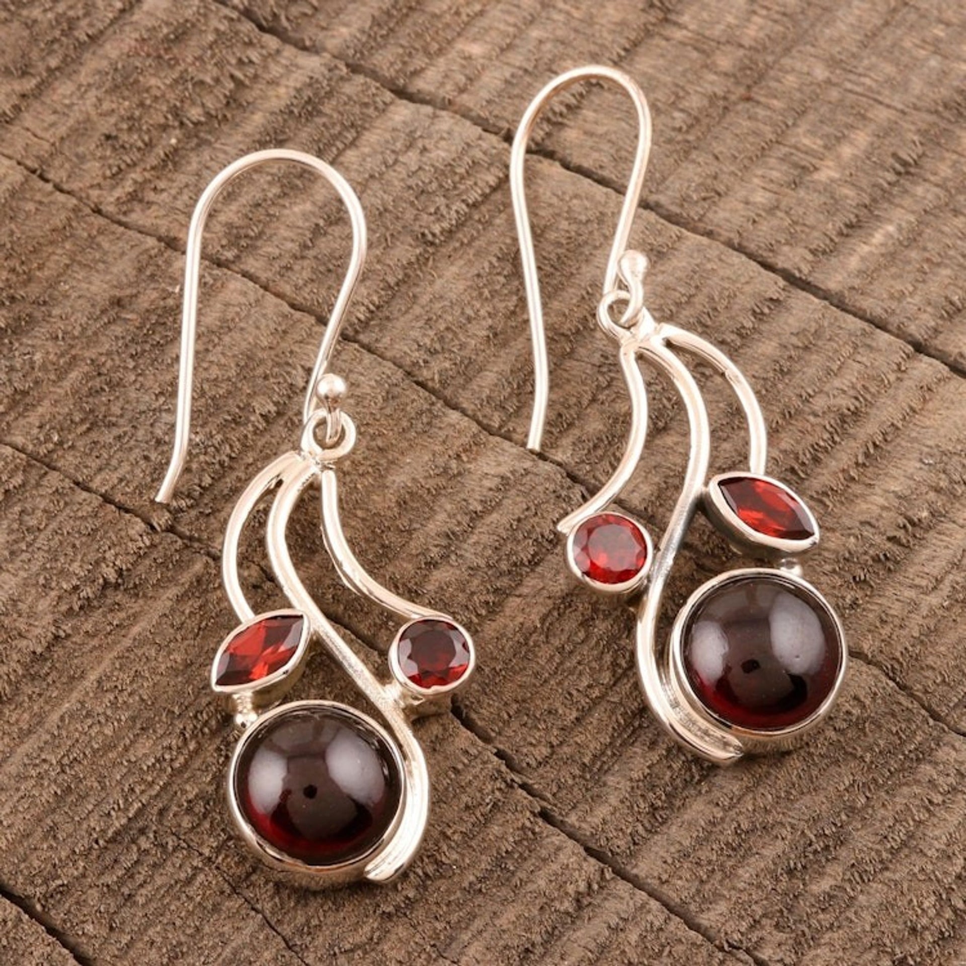 Garnet Gemstone Dangle Earrings 'Triple Fascination'