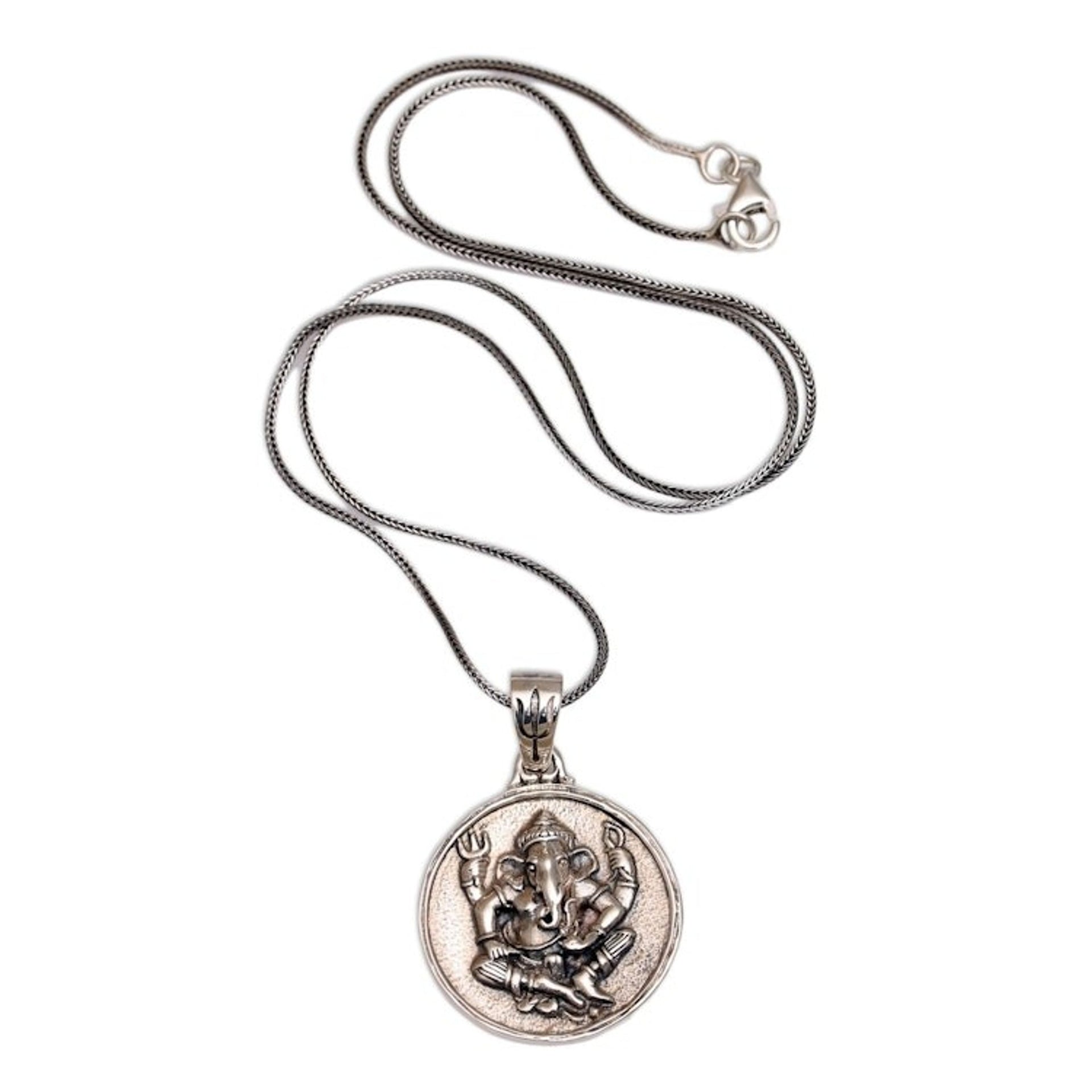 Sterling Silver Hindu Pendant Necklace 'Gracious Ganesha'