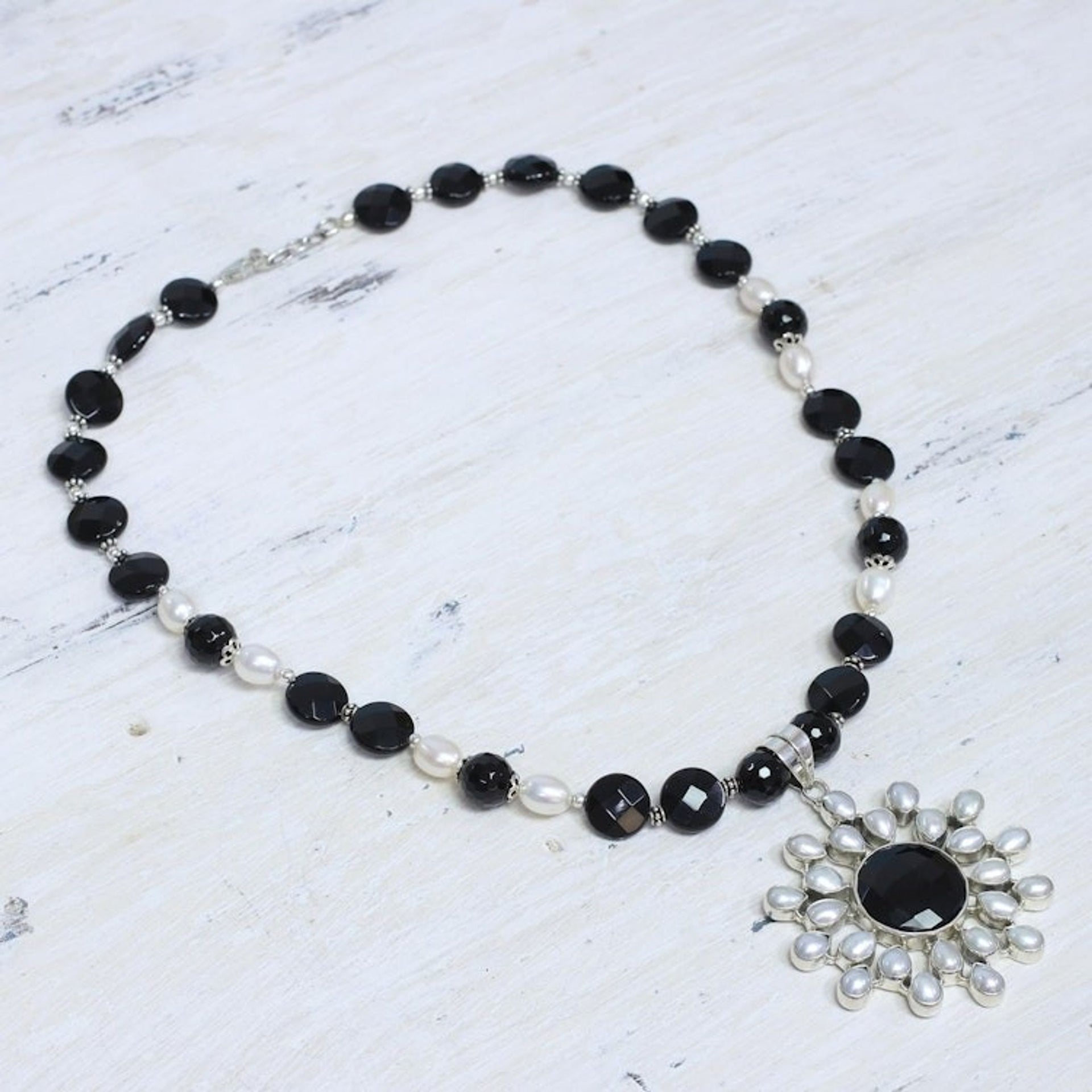 Artisan Crafted Sterling Silver Pearl and Onyx Necklace 'Facets'