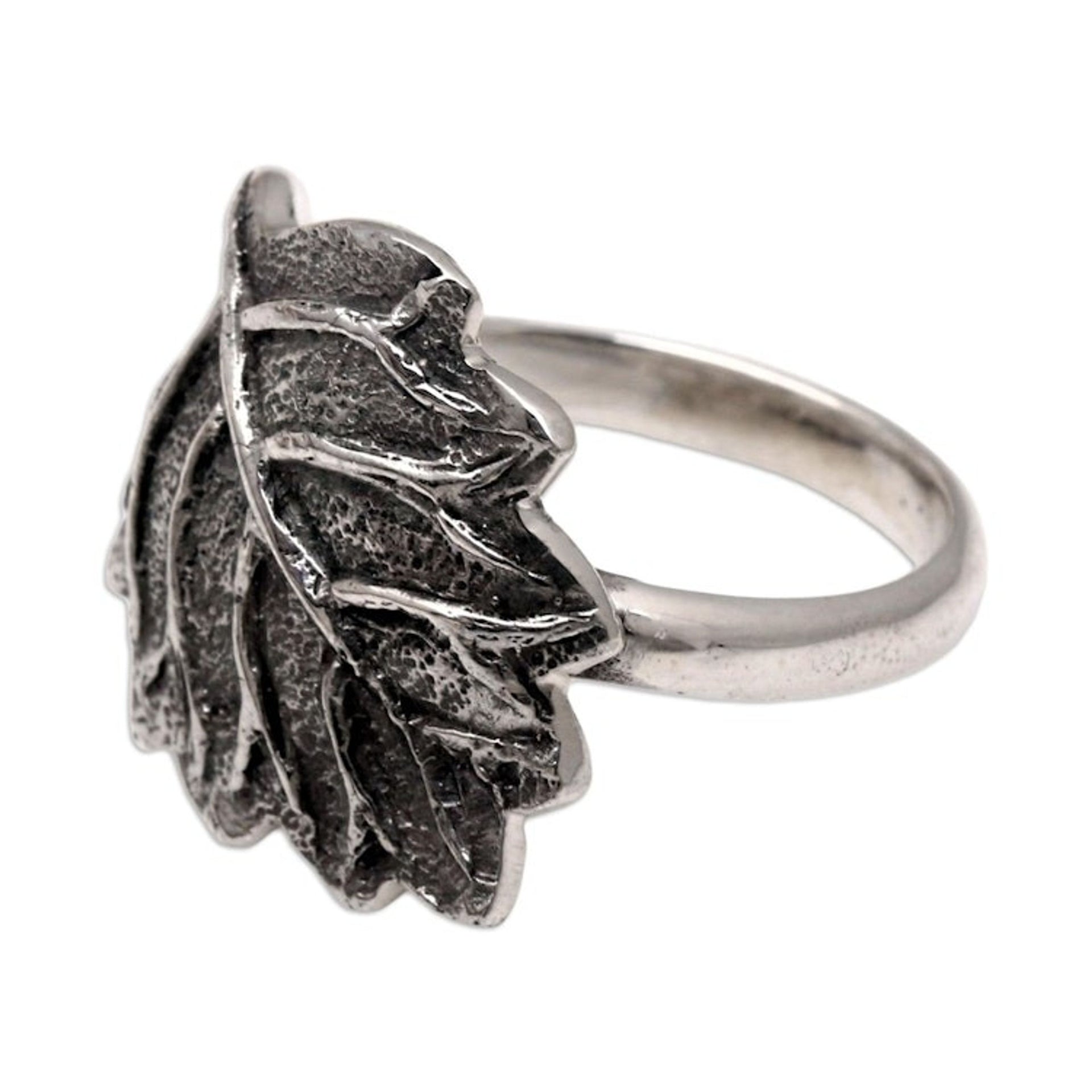 Sterling Silver Leaf-Motif Cocktail Ring 'Autumnal Melody'