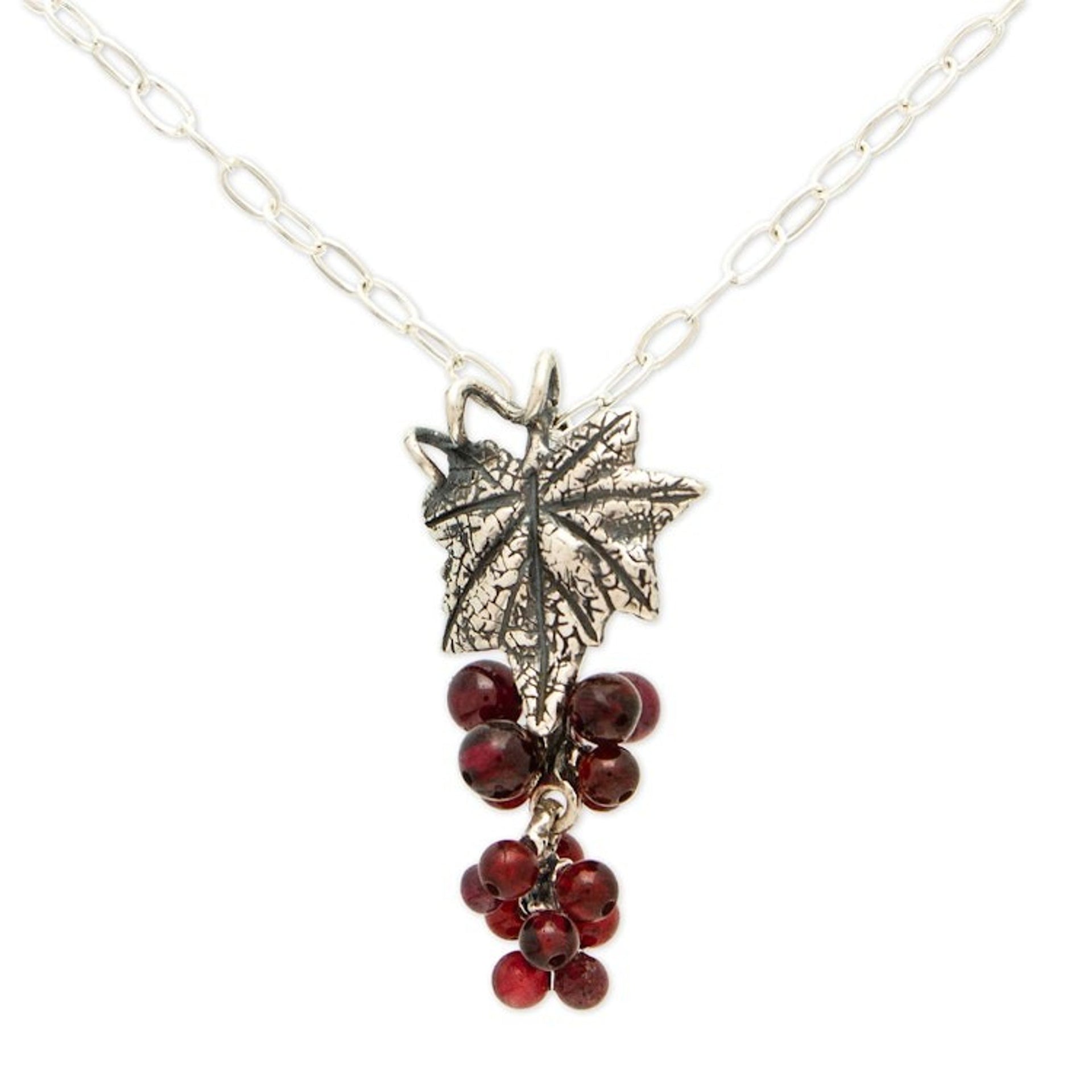 Wine-Themed Leafy Pendant Necklace with Natural Garnet Beads 'Blissful Wine'