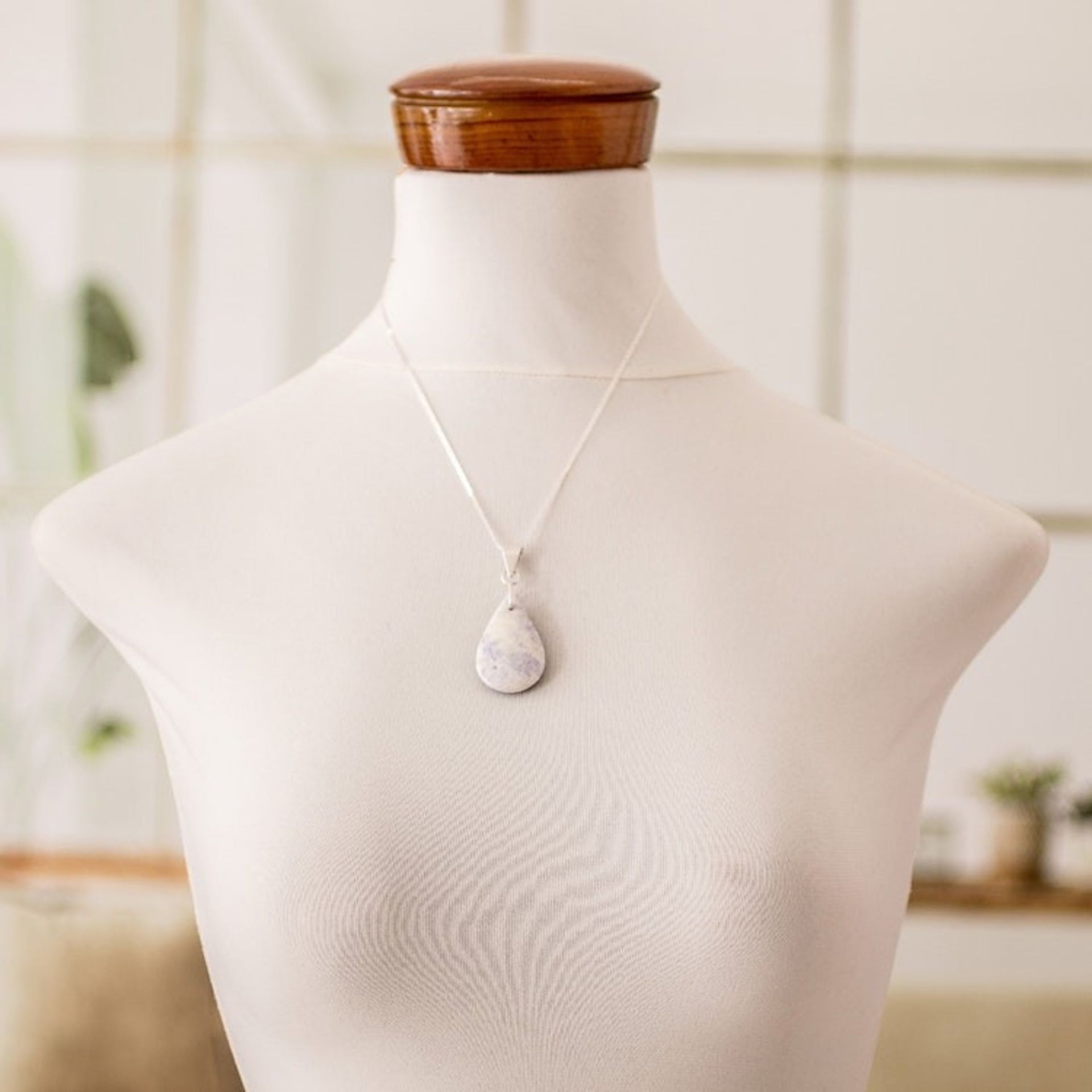 925 Silver Black Lilac Jade Double-Sided Pendant Necklace 'Duo-Tone Shadow'