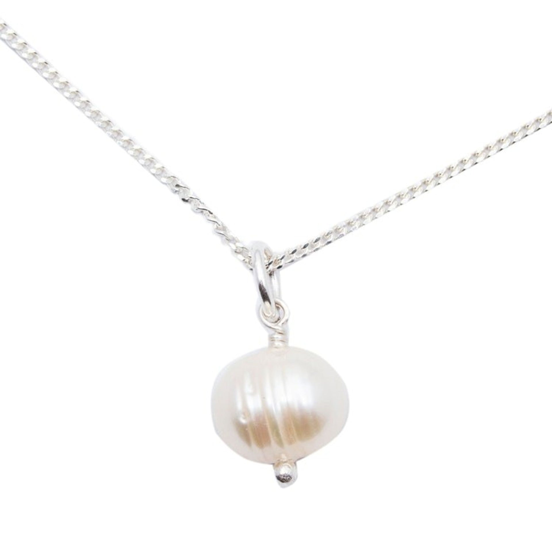 Single Cultured Pearl Necklace 'Uncommon Beauty'