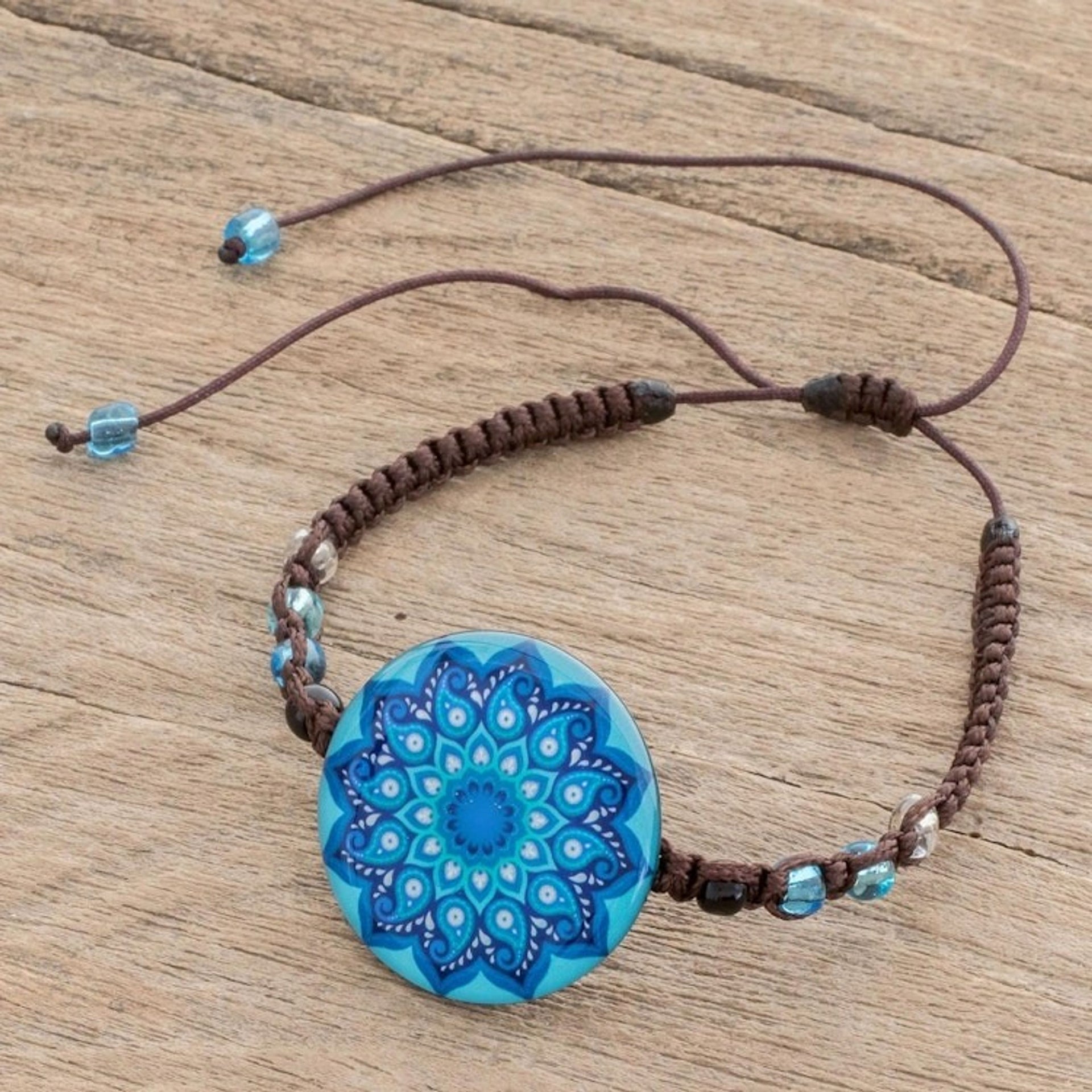 Glass Beaded Macrame Pendant Bracelet in Blue 'Blue Rivers'