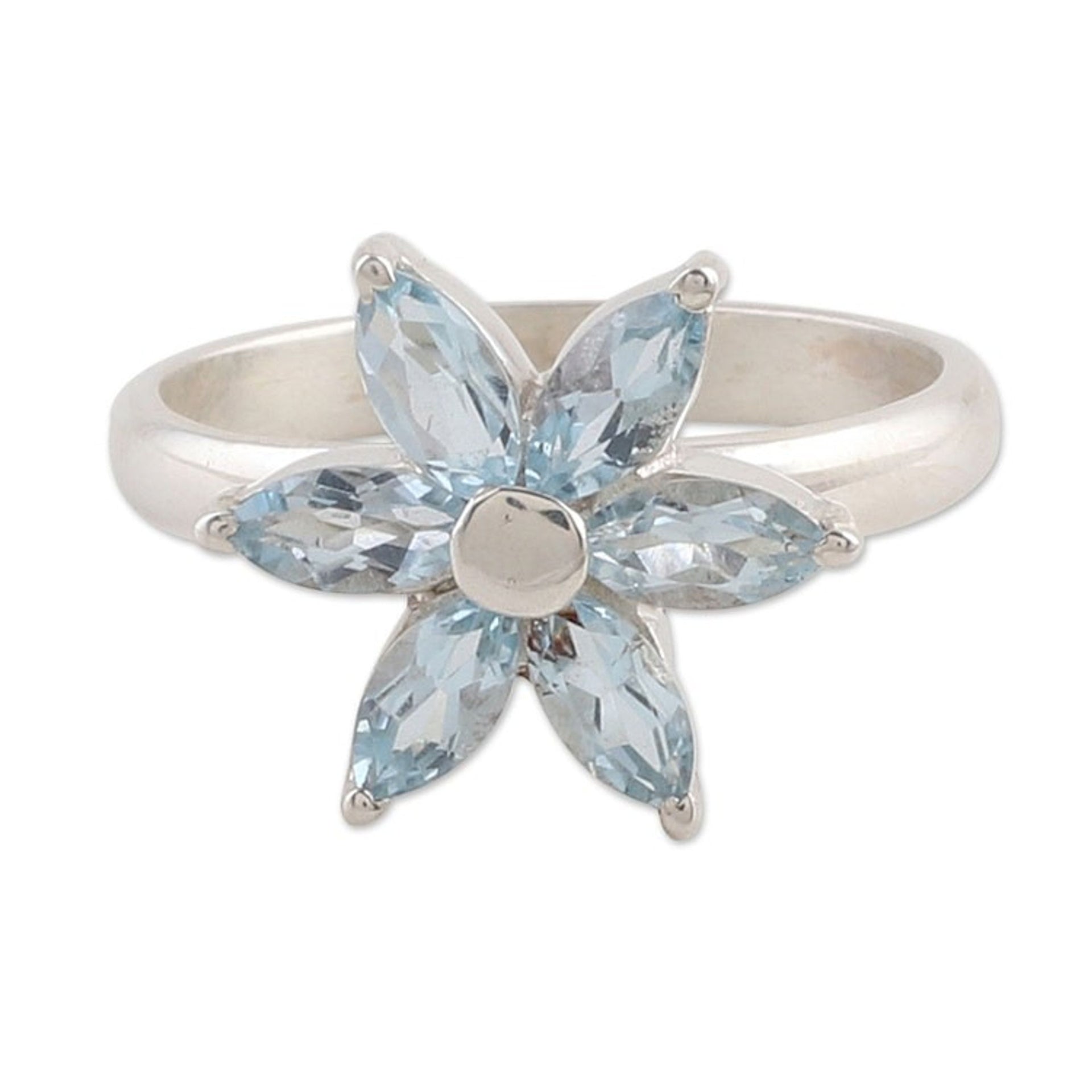 Blue Topaz and Sterling Silver Floral Ring from India 'Sparkling Daisy'