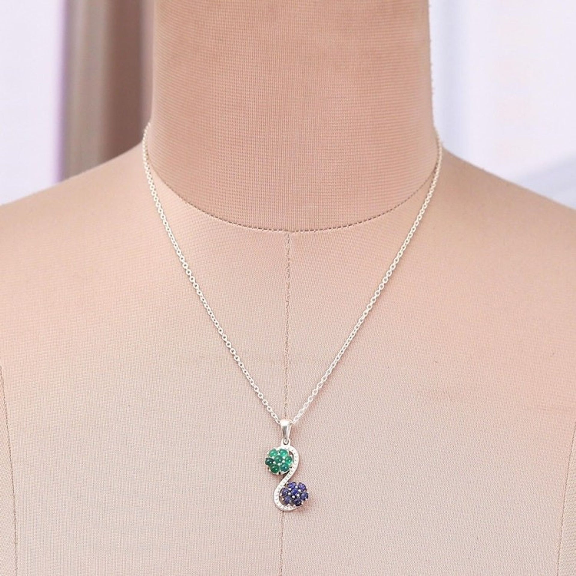 Lapis Lazuli and Green Onyx Cabochon Pendant Necklace 'Serpentine Symphony'