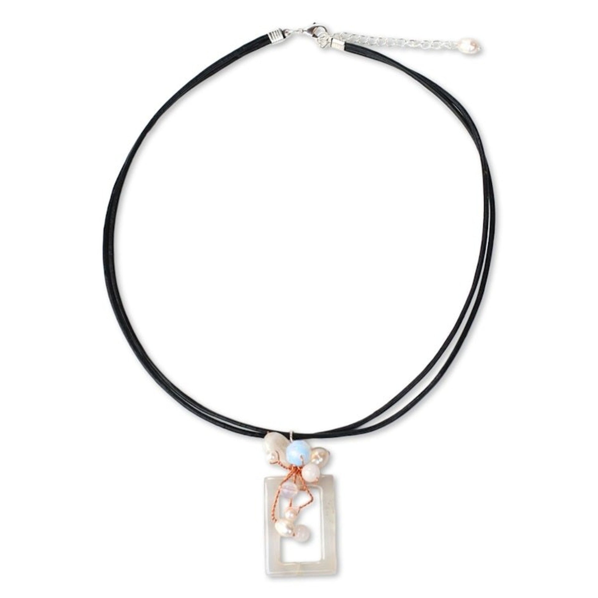 Pearl and Agate Pendant Necklace 'Balloons'