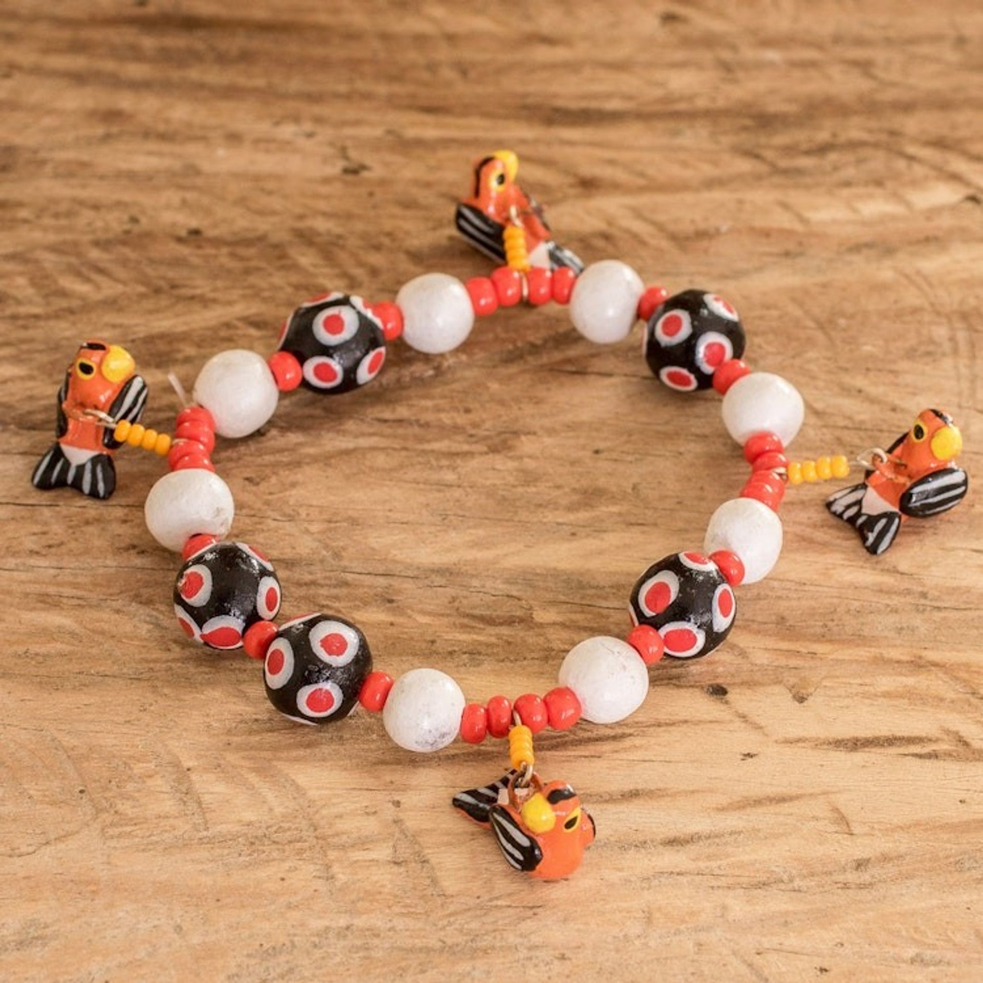 Ceramic and Glass Beaded Stretch Bracelet with Bird Charms 'Chalk-Browed Mockingbird'