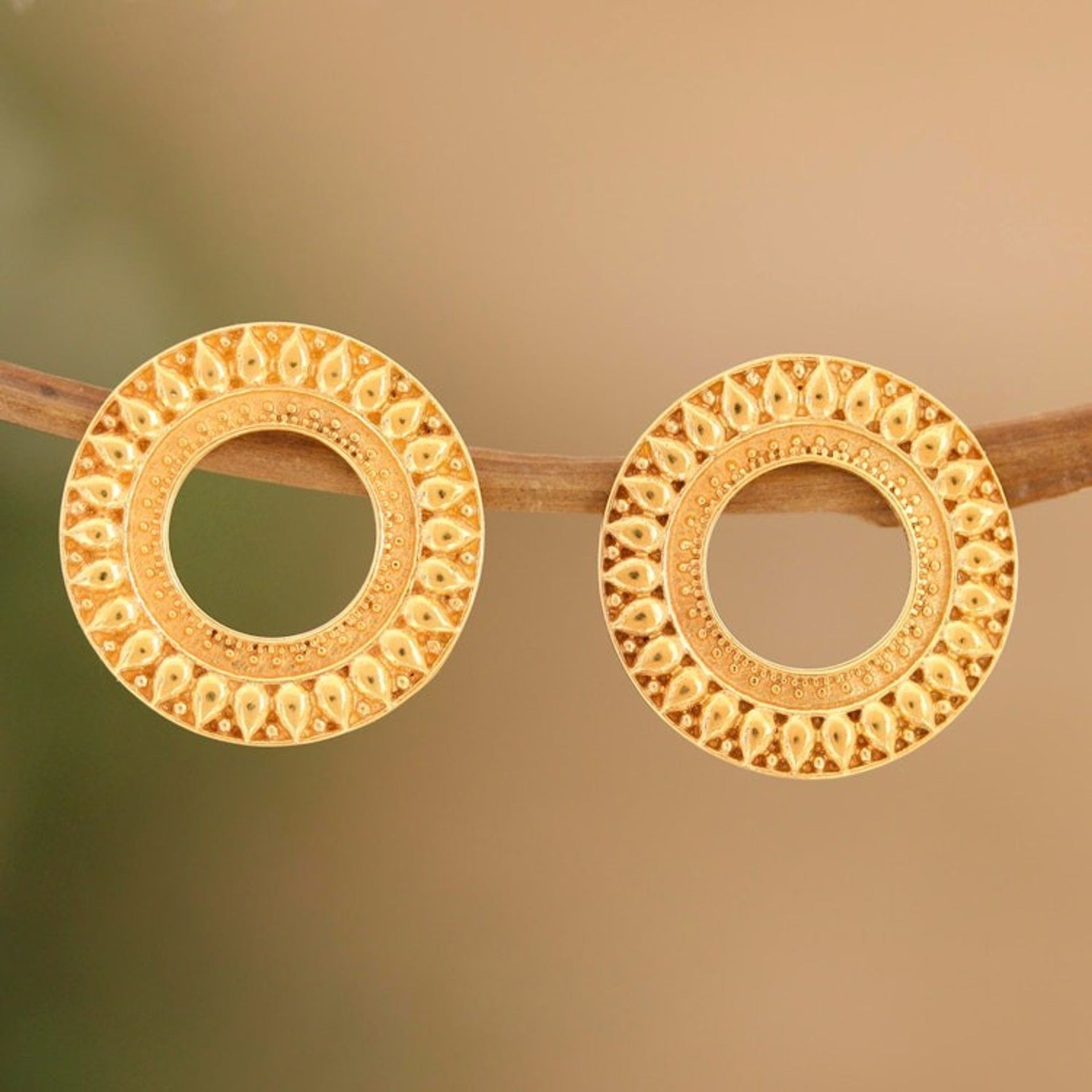 22k Gold-Plated Sterling Silver Drop Earrings with Leaves 'Loop of Leaves'