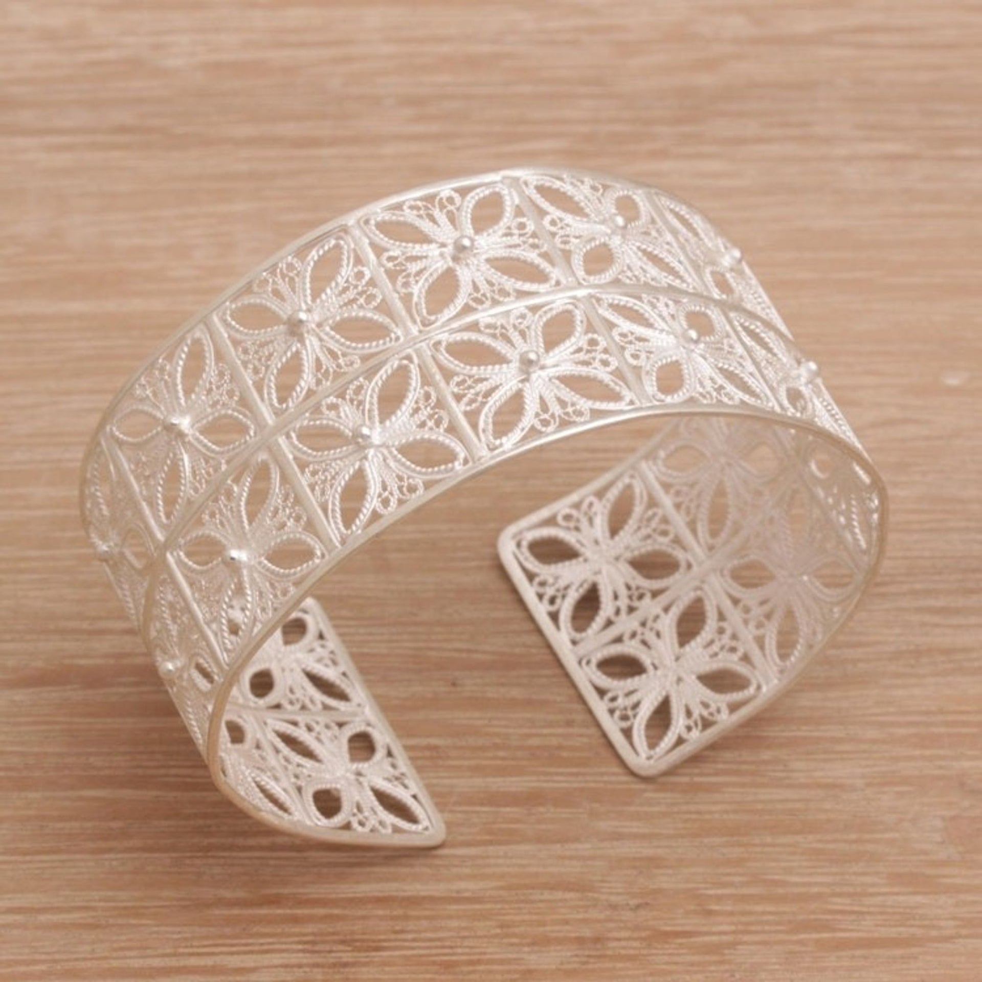 Javanese Handcrafted Sterling Silver Filigree Cuff Bracelet 'Song of Java'