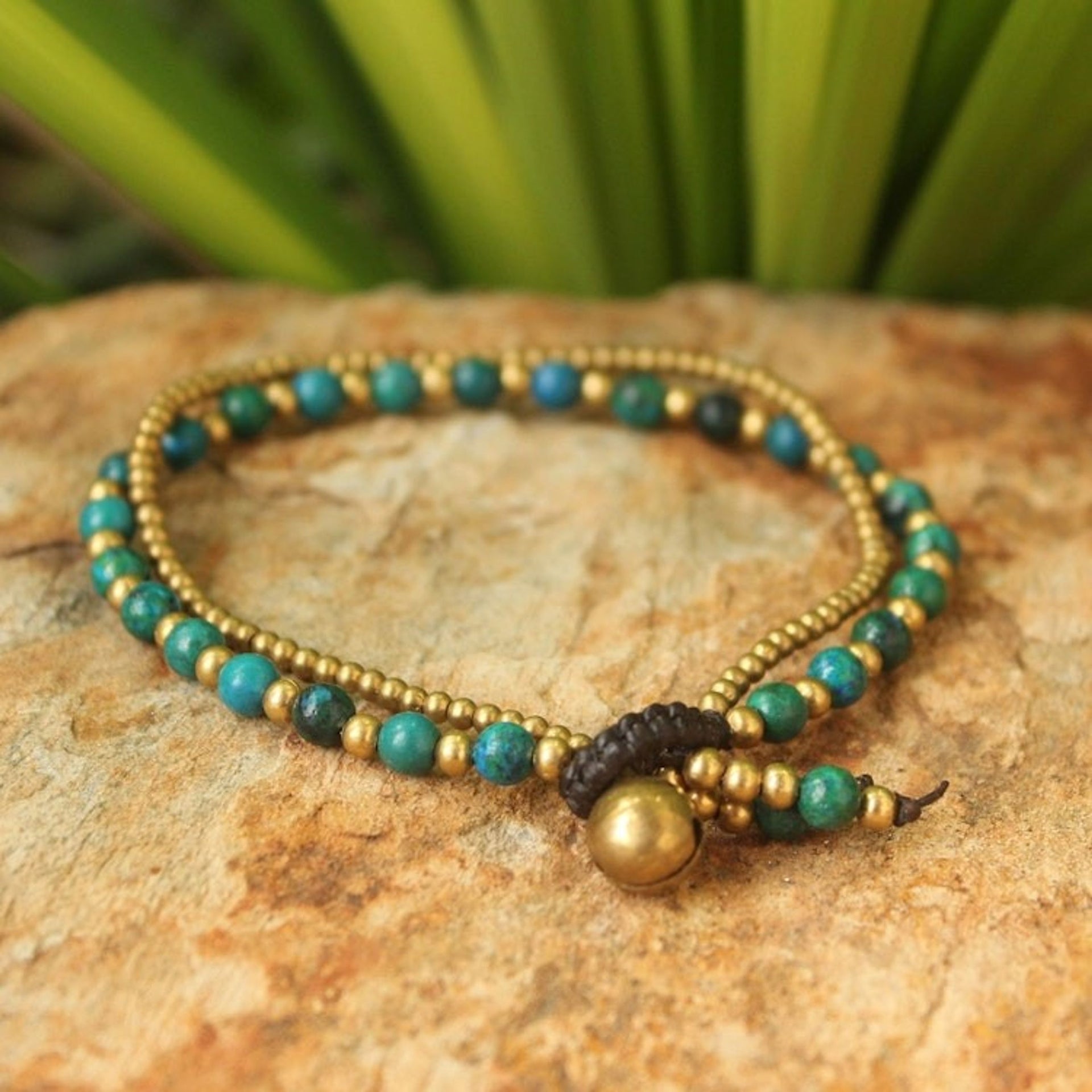 Serpentine and Brass Beaded Bracelet 'Dazzling Green Harmony'