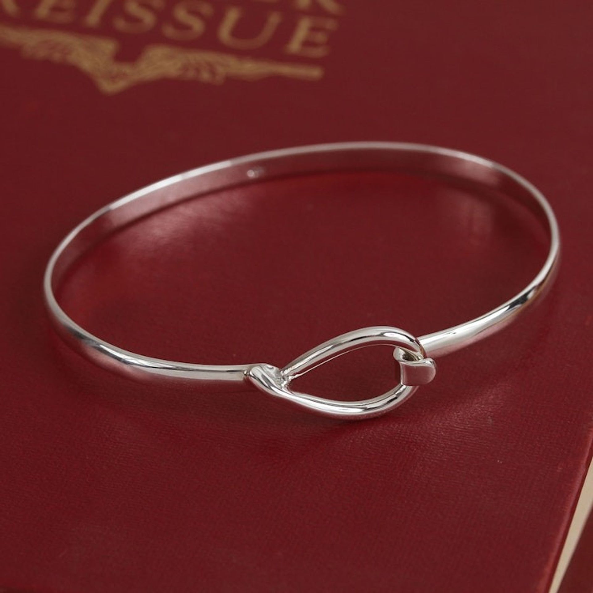 Taxco Silver Bangle Bracelet Crafted in Mexico 'Lasso Link'