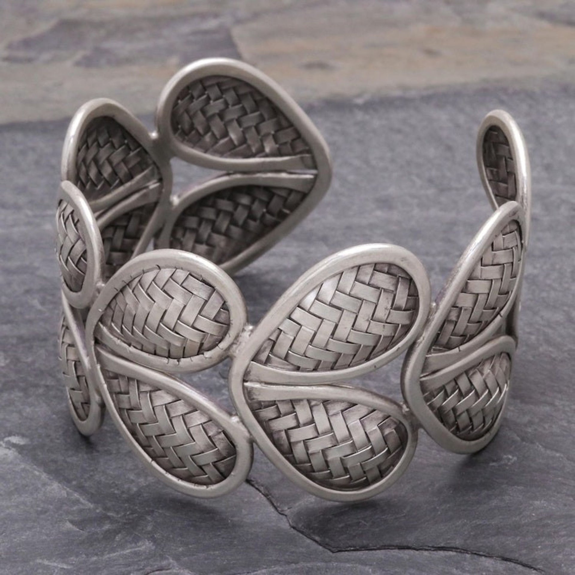 Woven Heart Shape 950 Silver Cuff Bracelet 'Woven Hearts'
