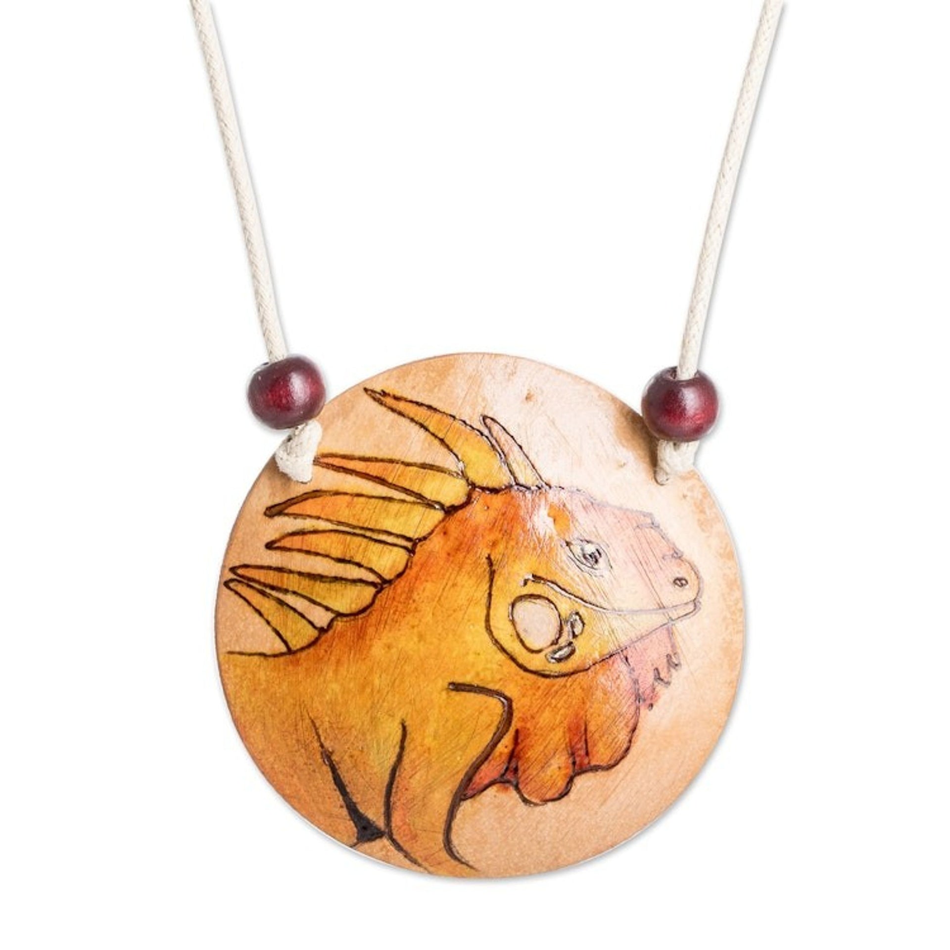 Hand-Painted Calabash Gourd Iguana Pendant Necklace 'Gentleness Portrayal'