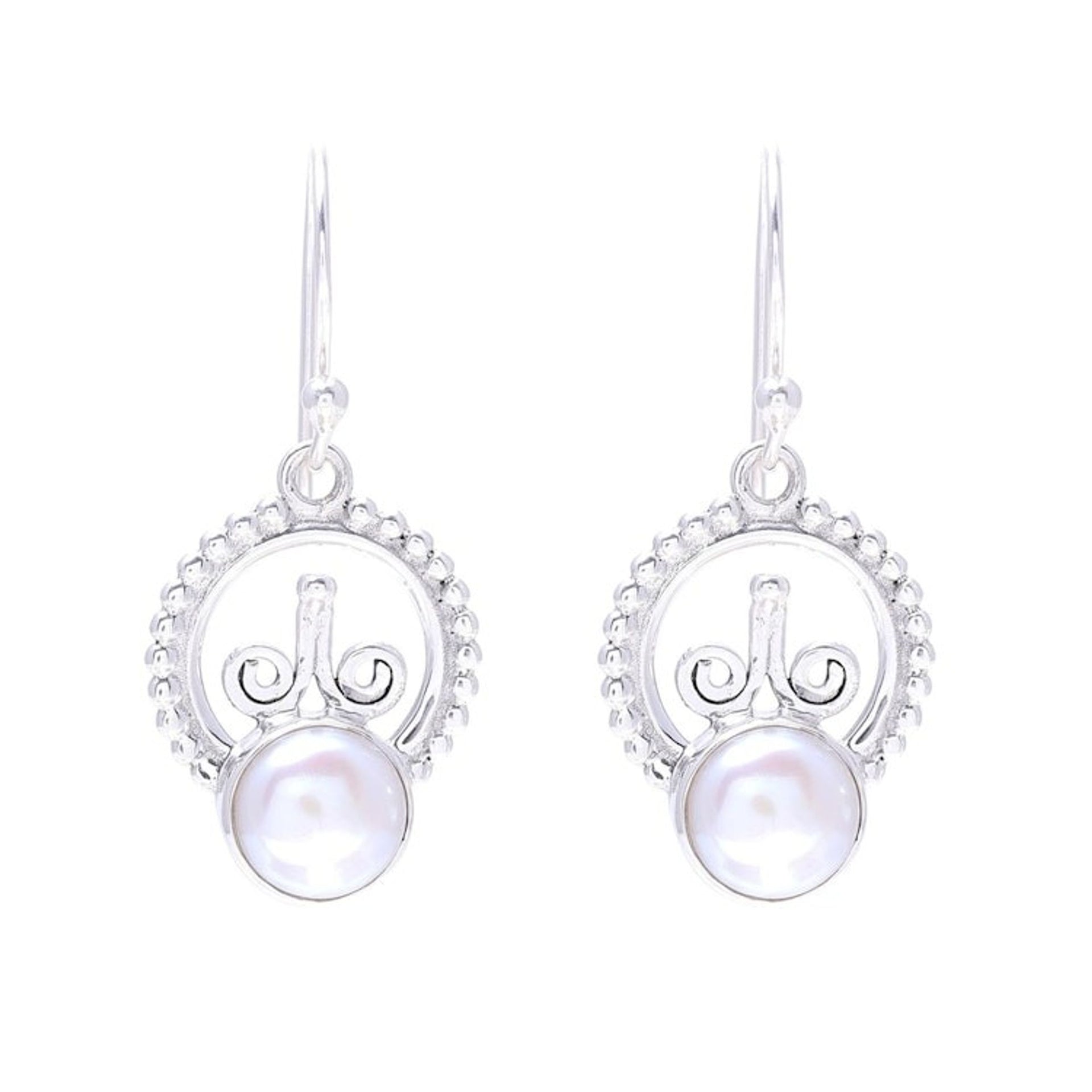 Cultured Freshwater Pearl Sterling Silver Dangle Earrings 'Crowned Pearl'