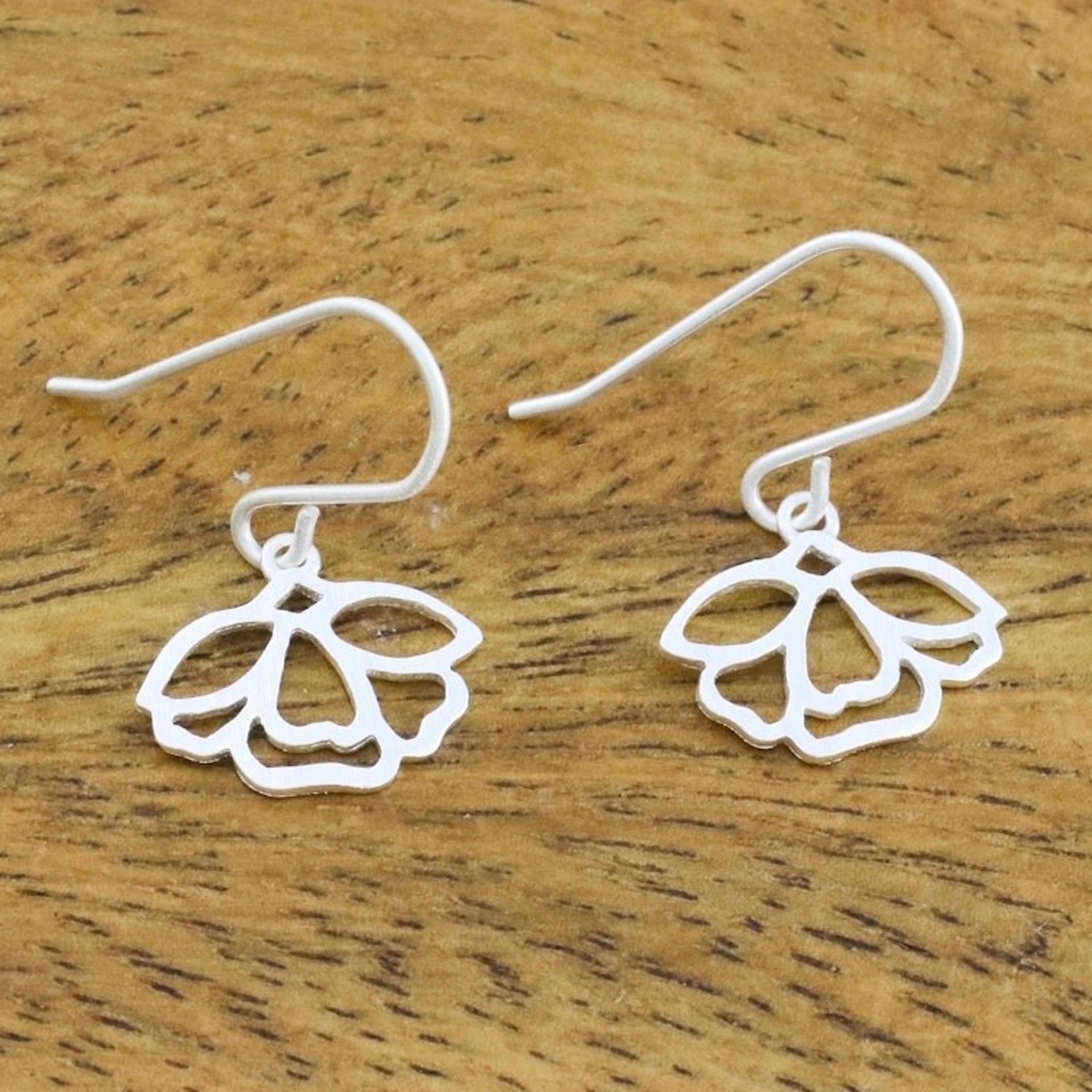 Handmade Floral Satin Blooms Sterling Silver Dangle Earrings 'Tulip Blooms'