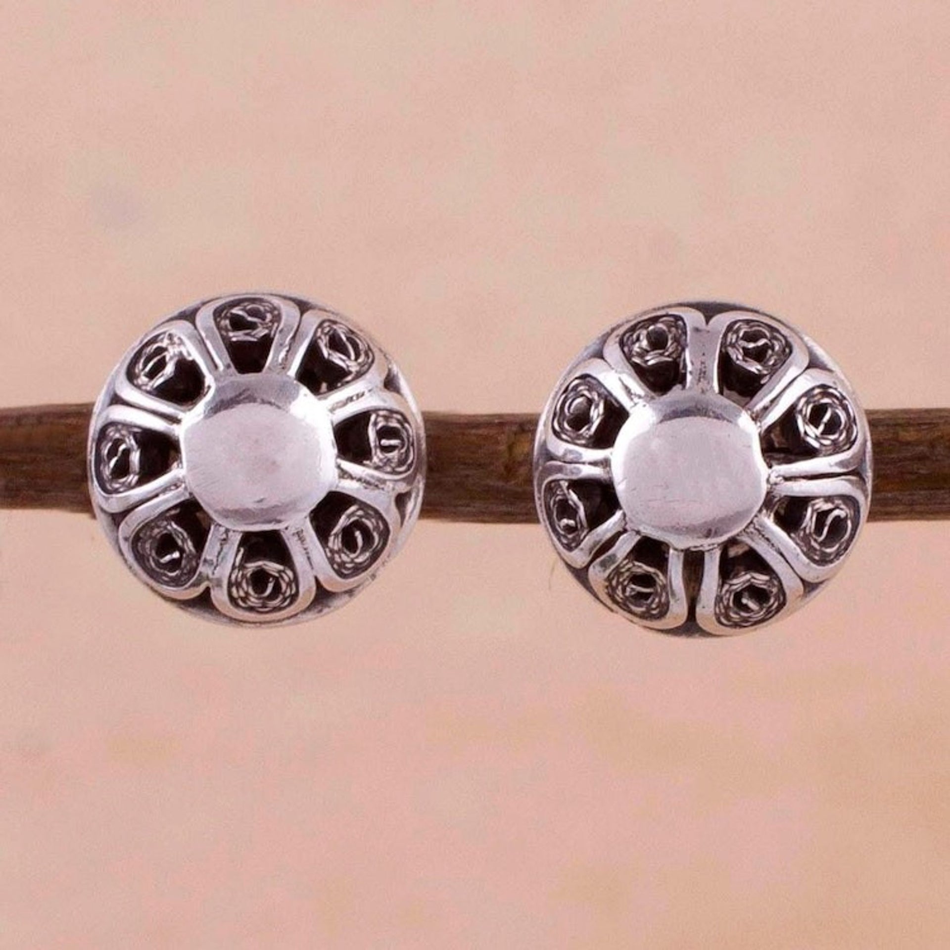 Vintage Style 925 Sterling Silver Filigree Stud Earrings 'Sweet Charmer'