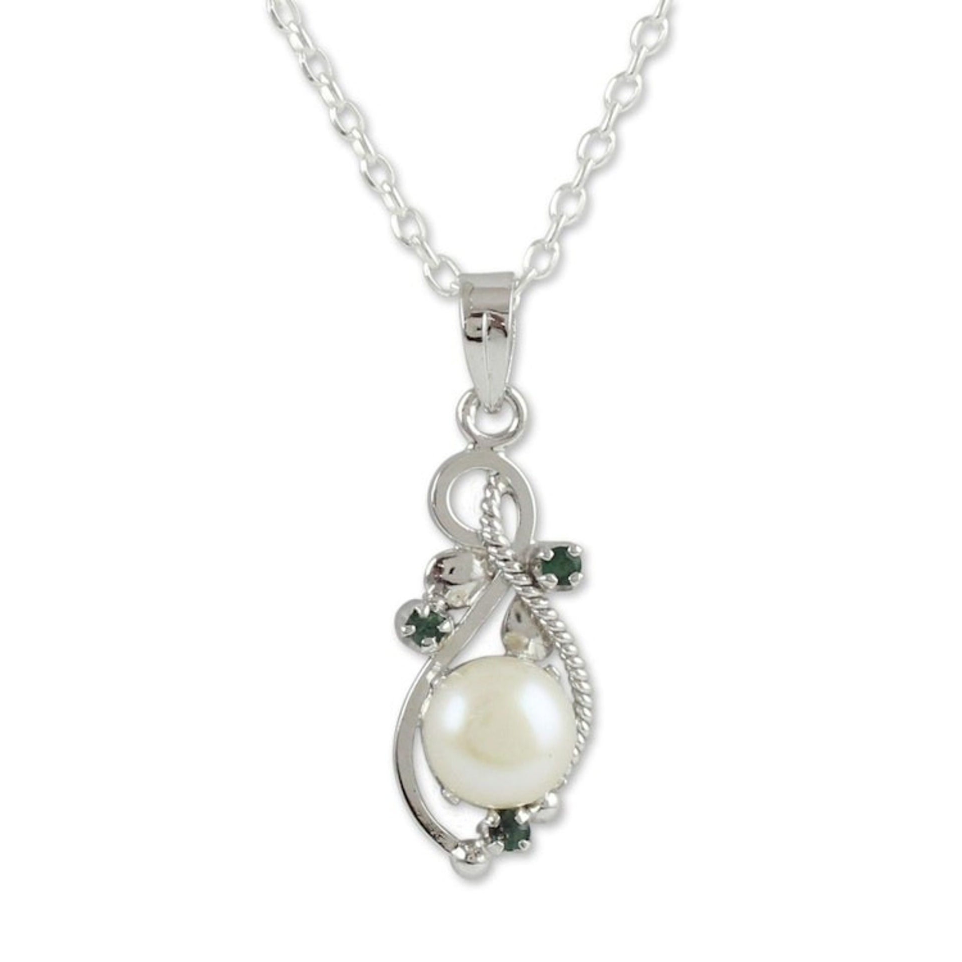 Fair Trade Pearl and Emerald Necklace 'Romantic Soul'