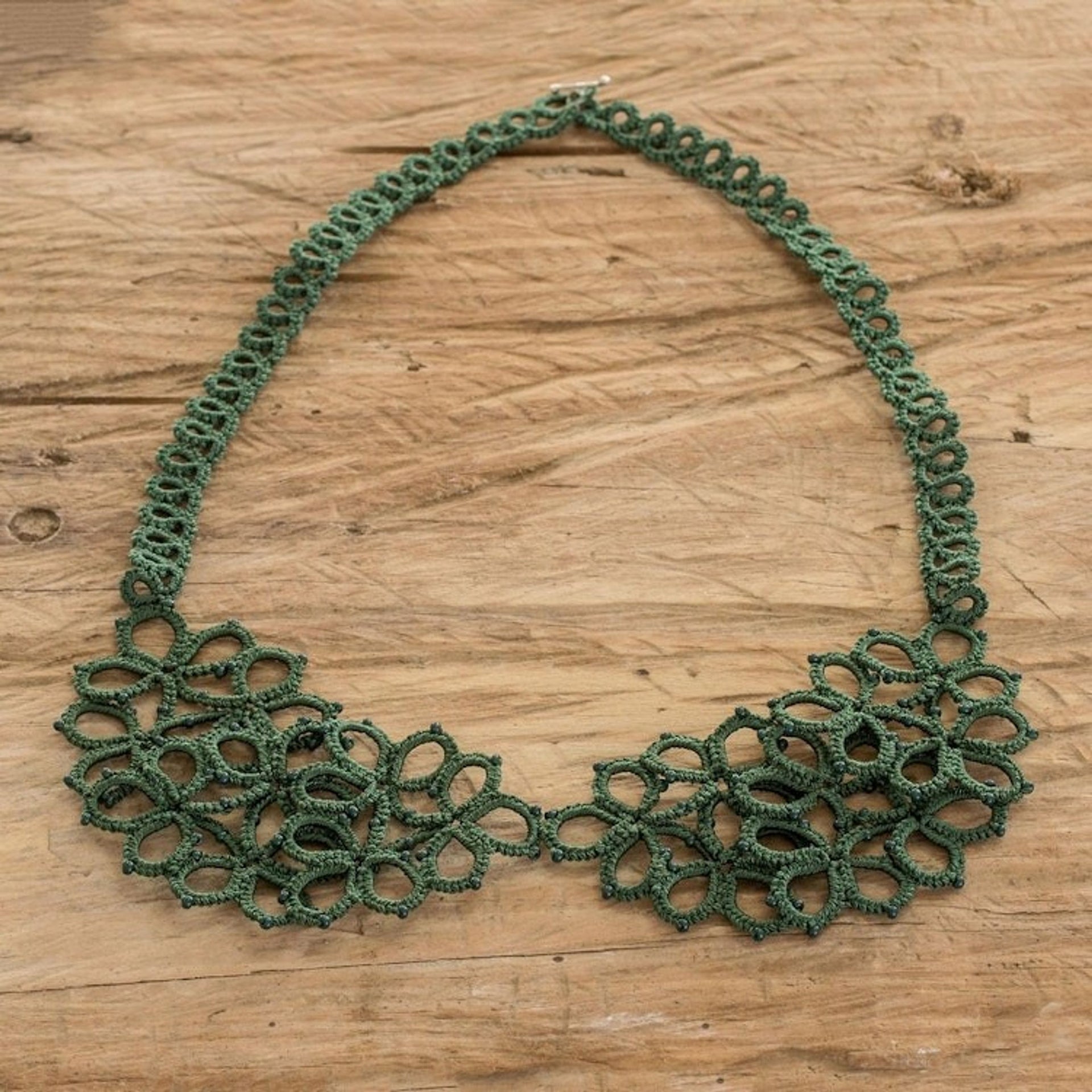 Hand-Tatted Green Statement Necklace with Glass Beads 'Green Breeze'