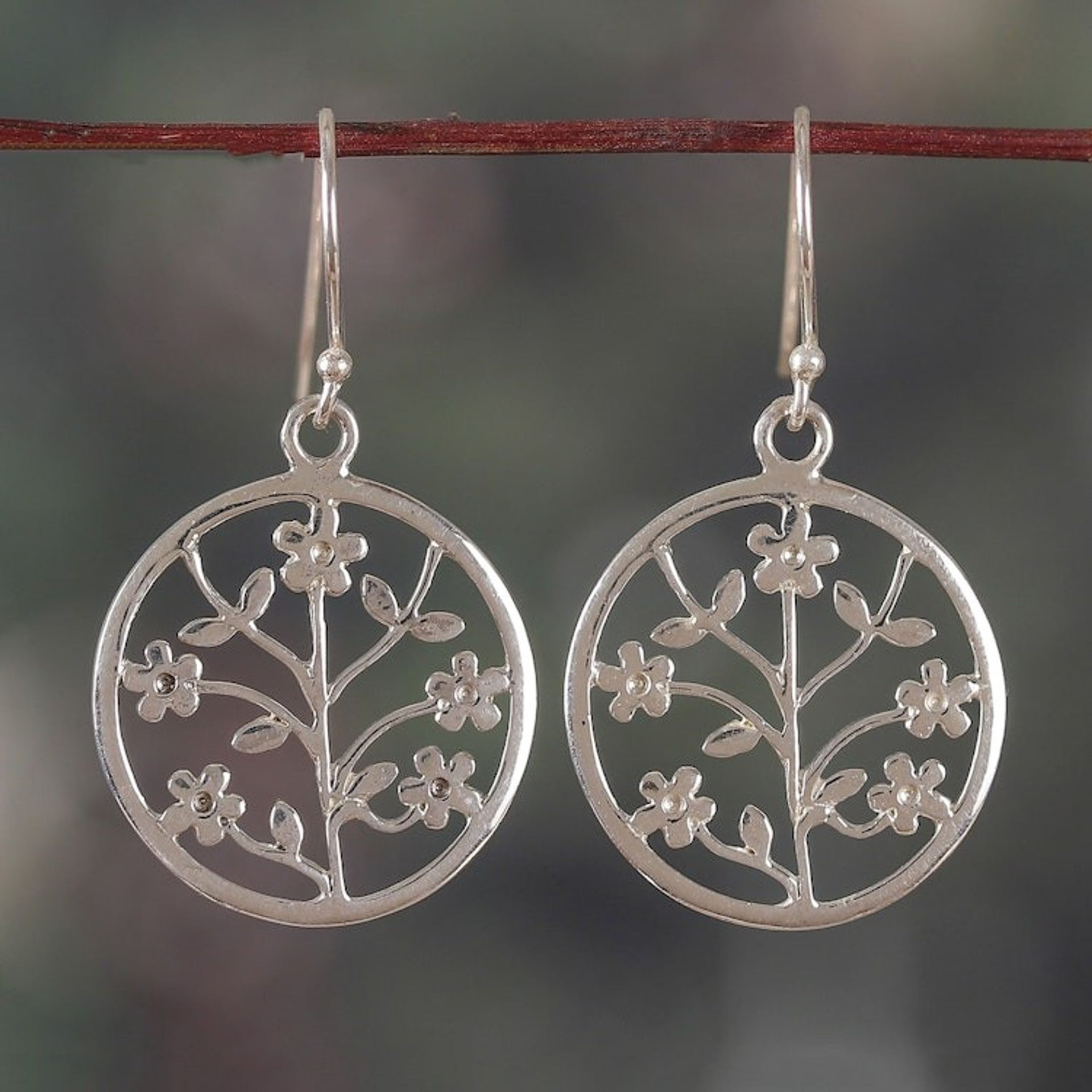 Openwork Silver Dangle Earrings with Floral and Leaf Motifs 'Floral Openwork'
