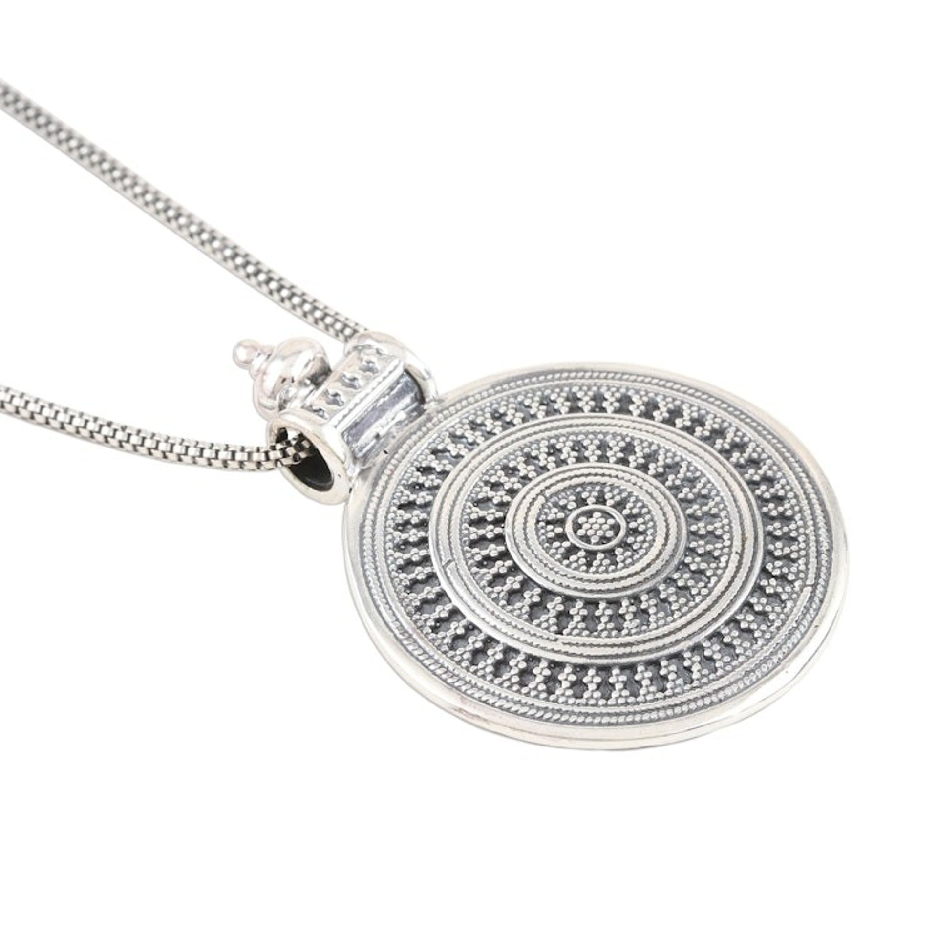 Sterling Silver Medallion Pendant Necklace 'Bold Medallion'