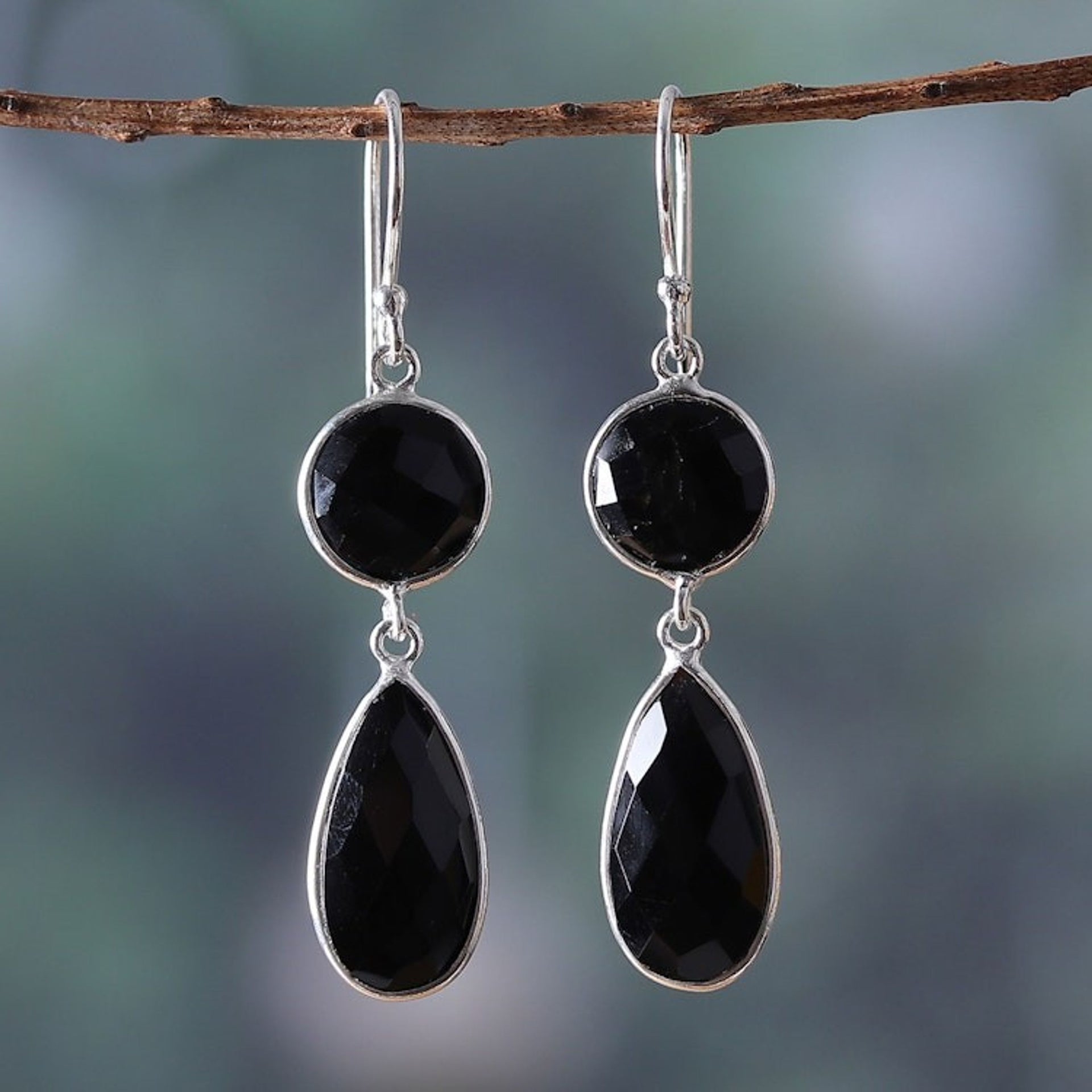 Polished 13-Carat Faceted Onyx Dangle Earrings from India 'Midnight Excellence'