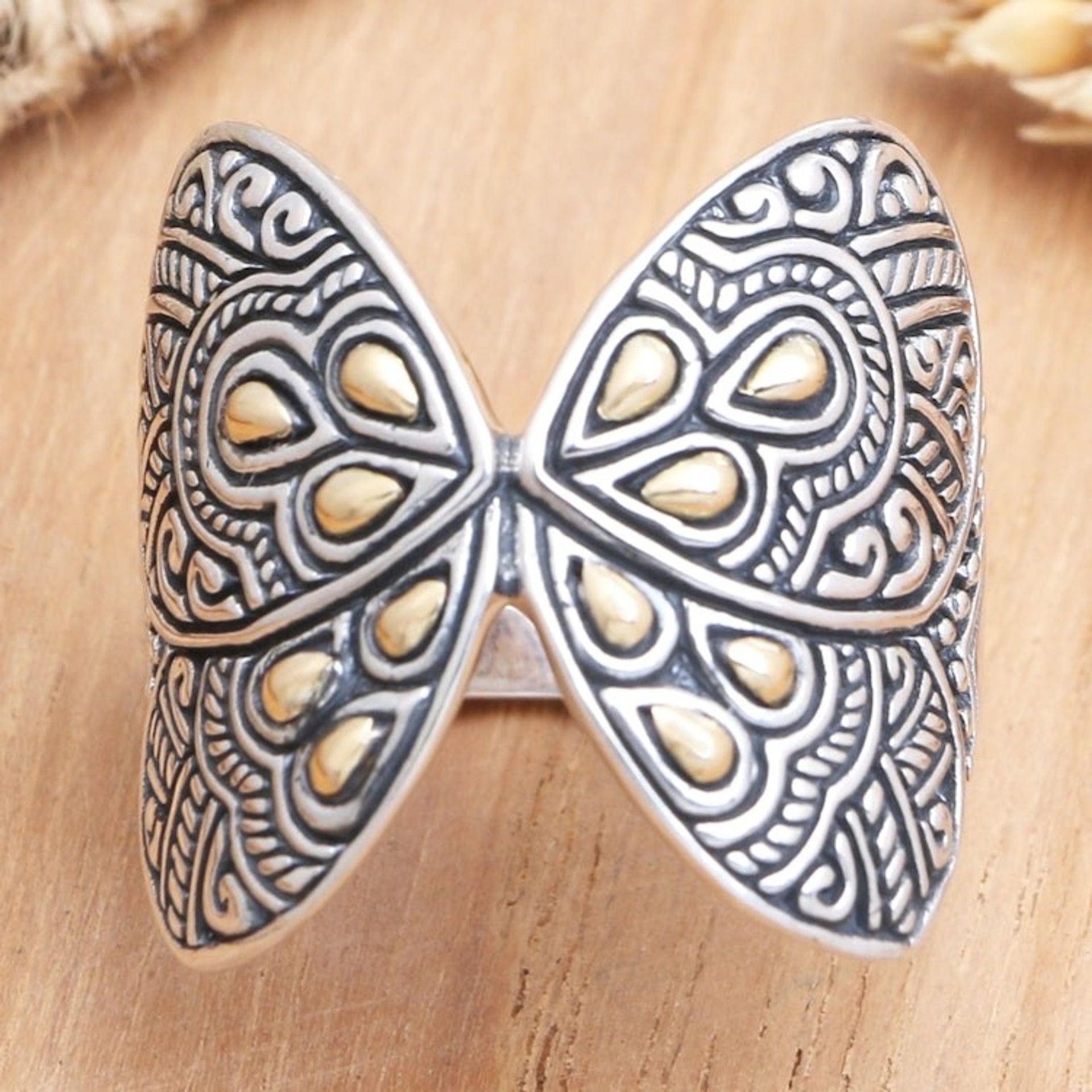 Gold-Accented Cocktail Ring with Butterfly Motif 'Give Me Butterflies'
