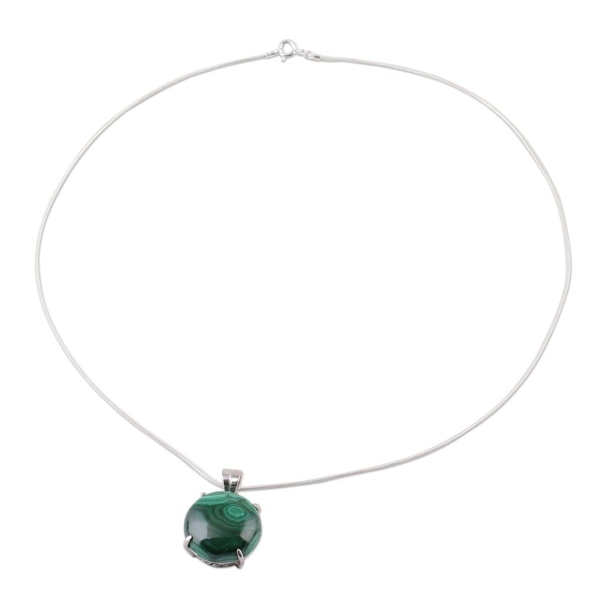 Malachite Pendant Necklace 'Oceans of Desire'