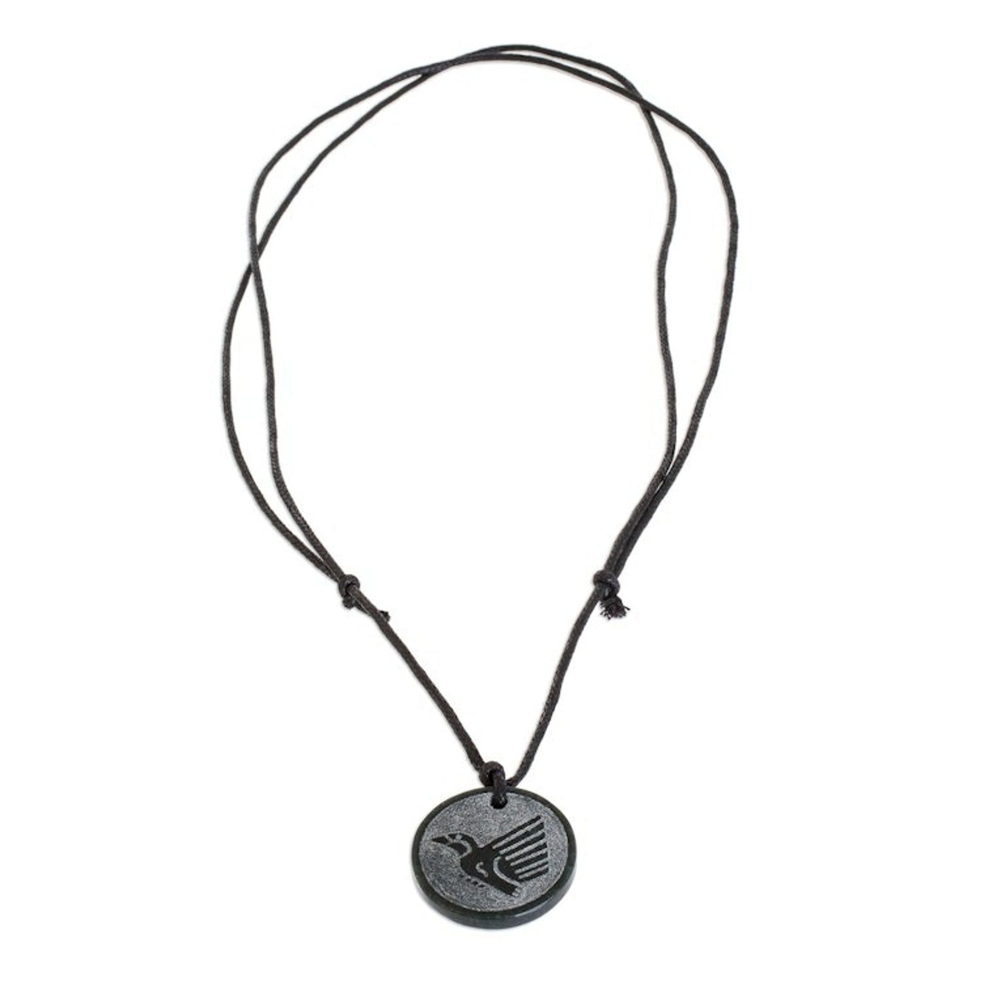 Hand-Carved Jade Hummingbird Pendant Necklace from Guatemala 'Iq'