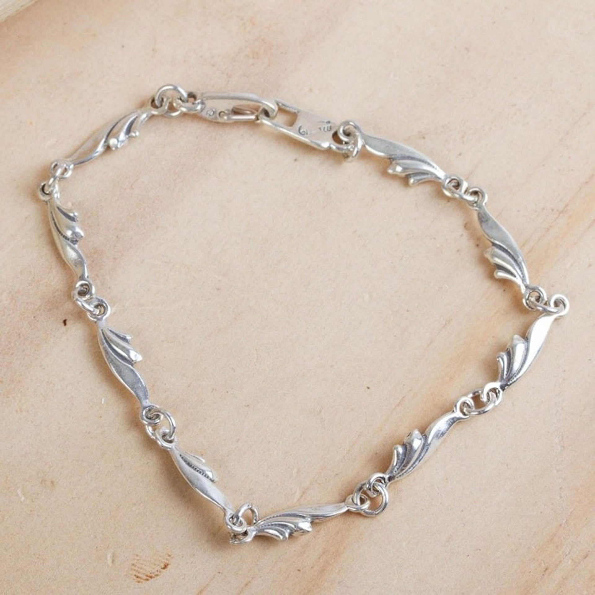 Sterling Silver Artisan Crafted Link Bracelet from Mexico 'Petite Garland'