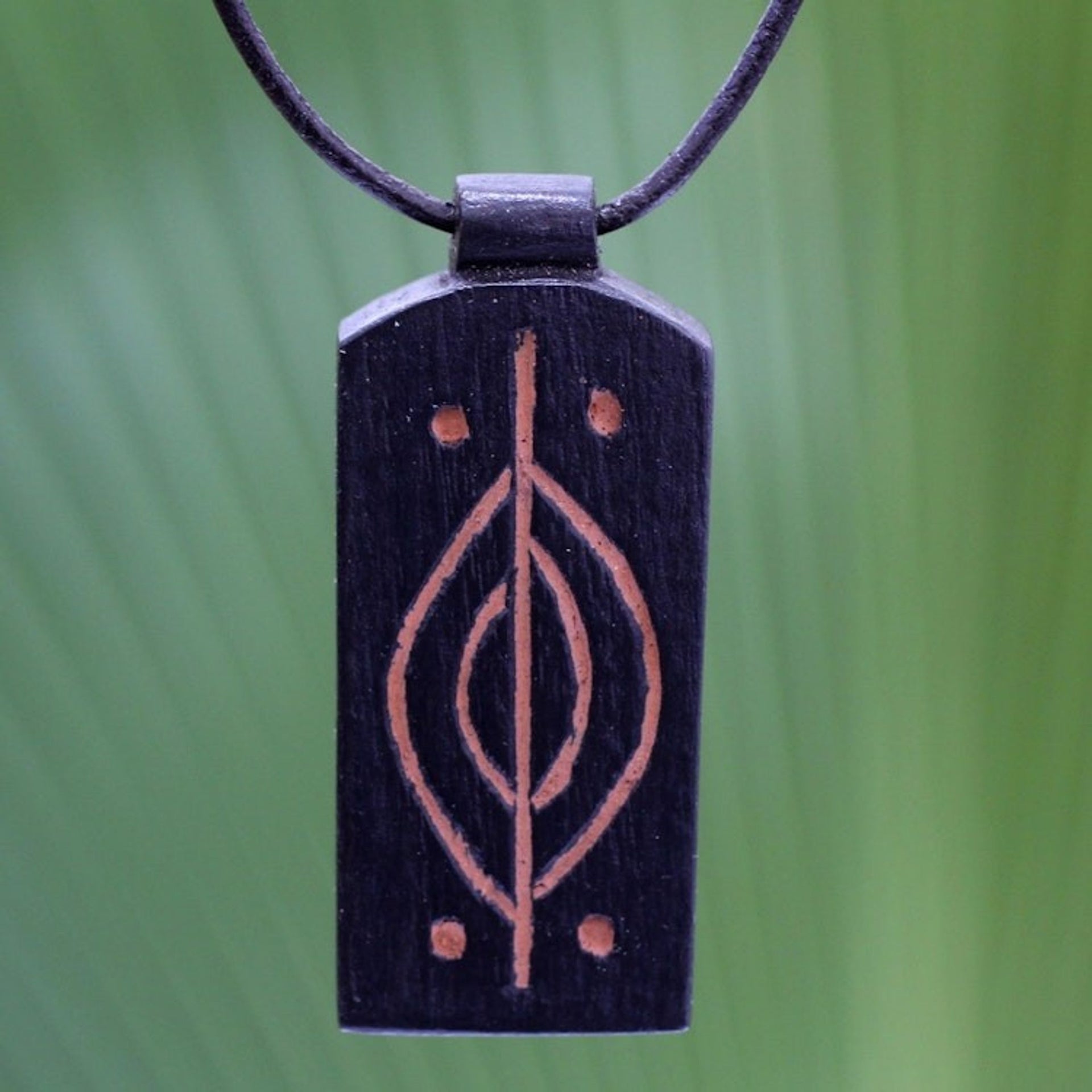 Handmade African Wood Pendant Necklace 'Kasapa'