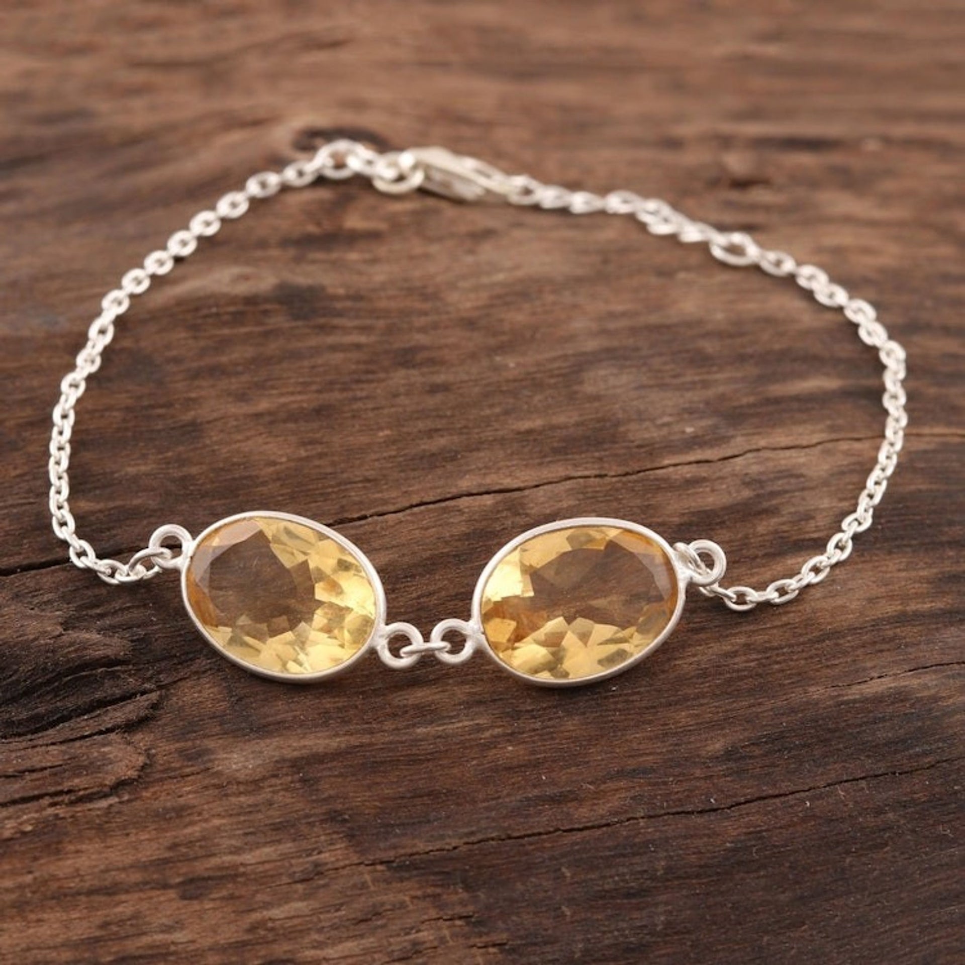 12-Carat Citrine Pendant Bracelet from India 'Sunny Glisten'