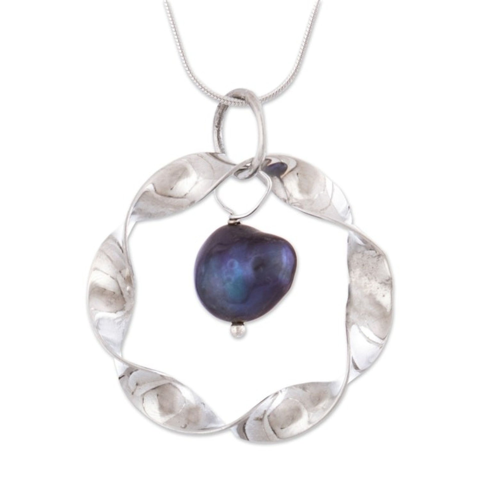 Fair Trade Peruvian Black Pearl and Sterling Silver Necklace 'Dark Aura'