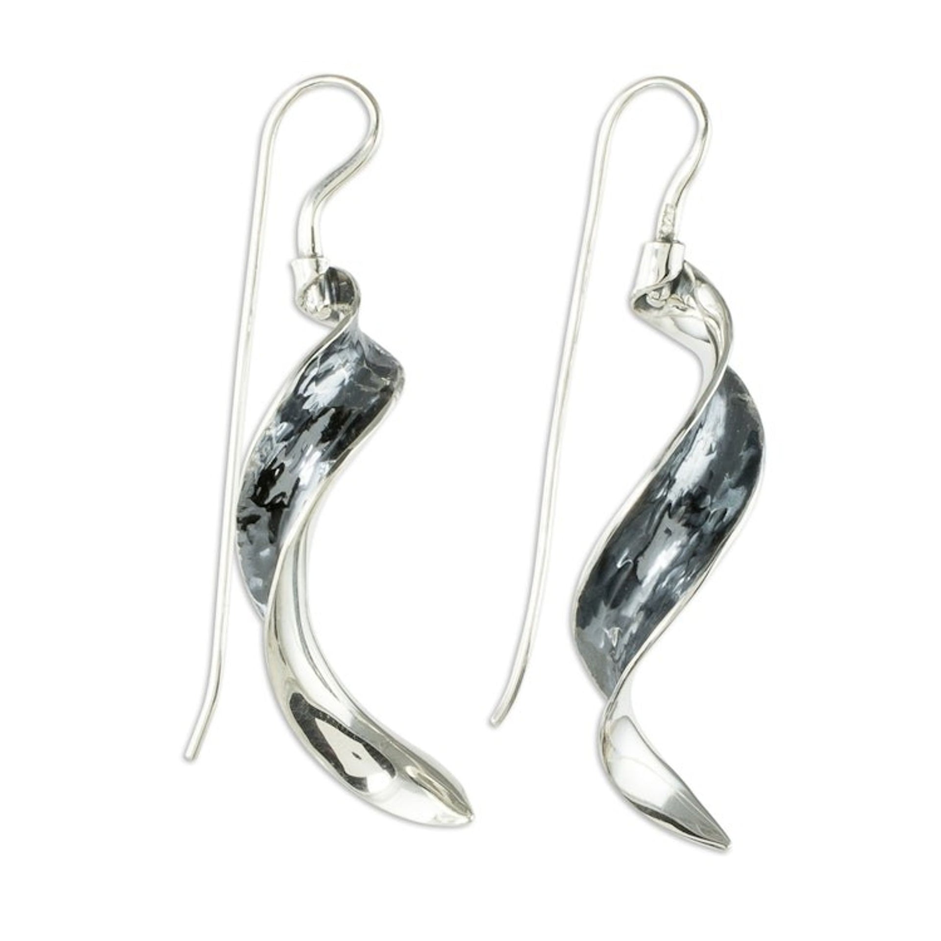 Nature-Inspired Leaf Drop Earrings 'Eucalyptus'