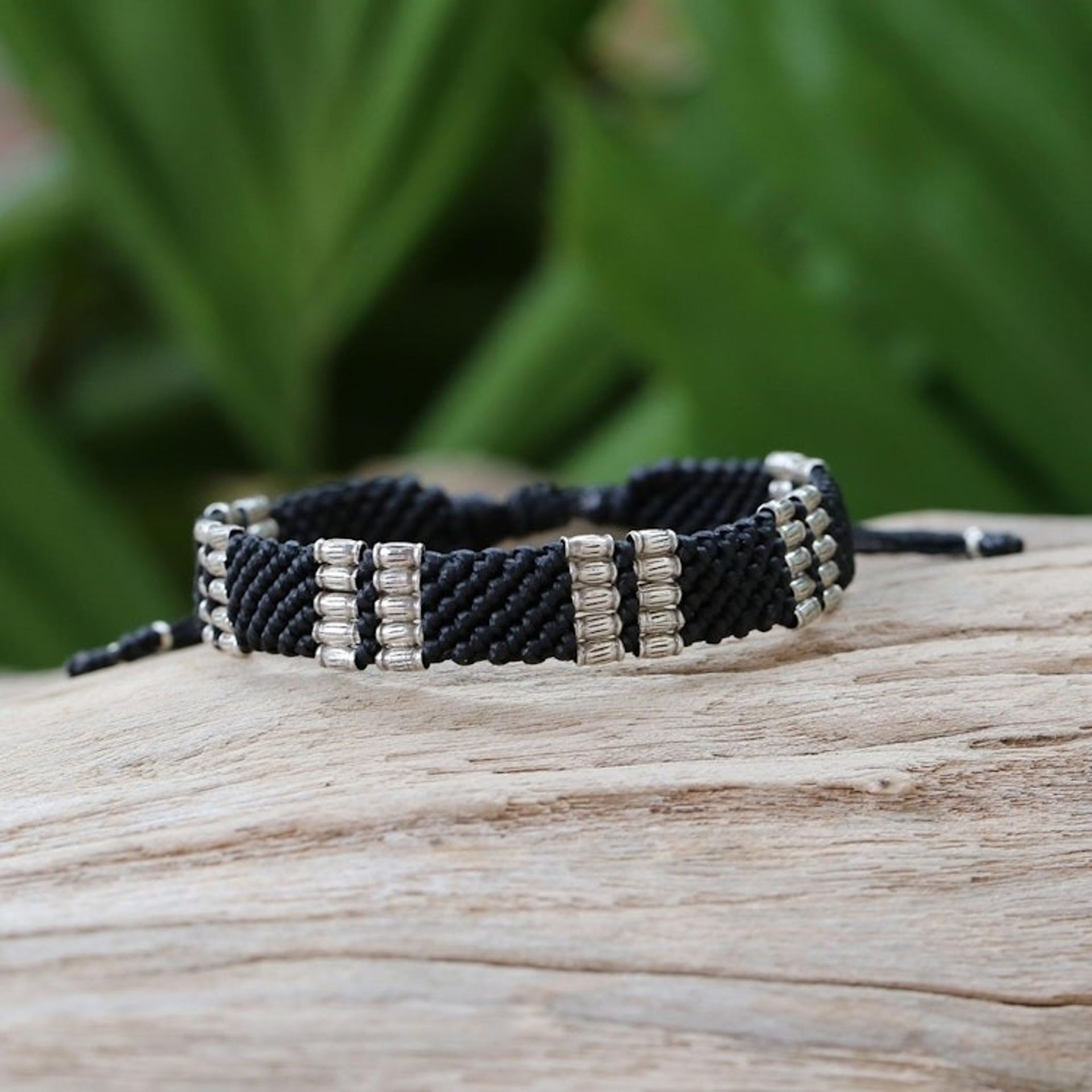 Silver accent wristband bracelet 'Hill Tribe Harvest'