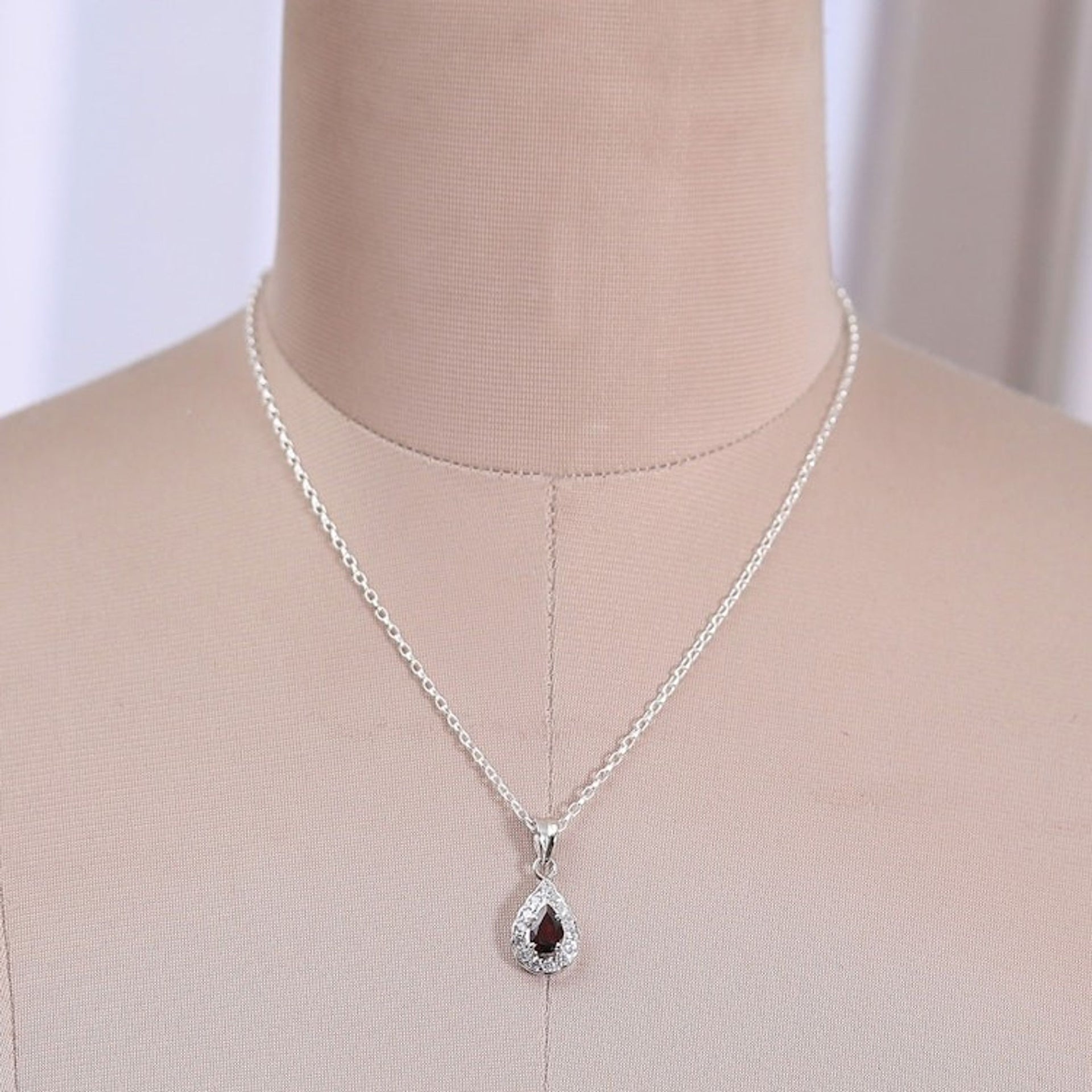 Romantic Natural 1-Carat Drop-Shaped Garnet Pendant Necklace 'Tear of Romance'