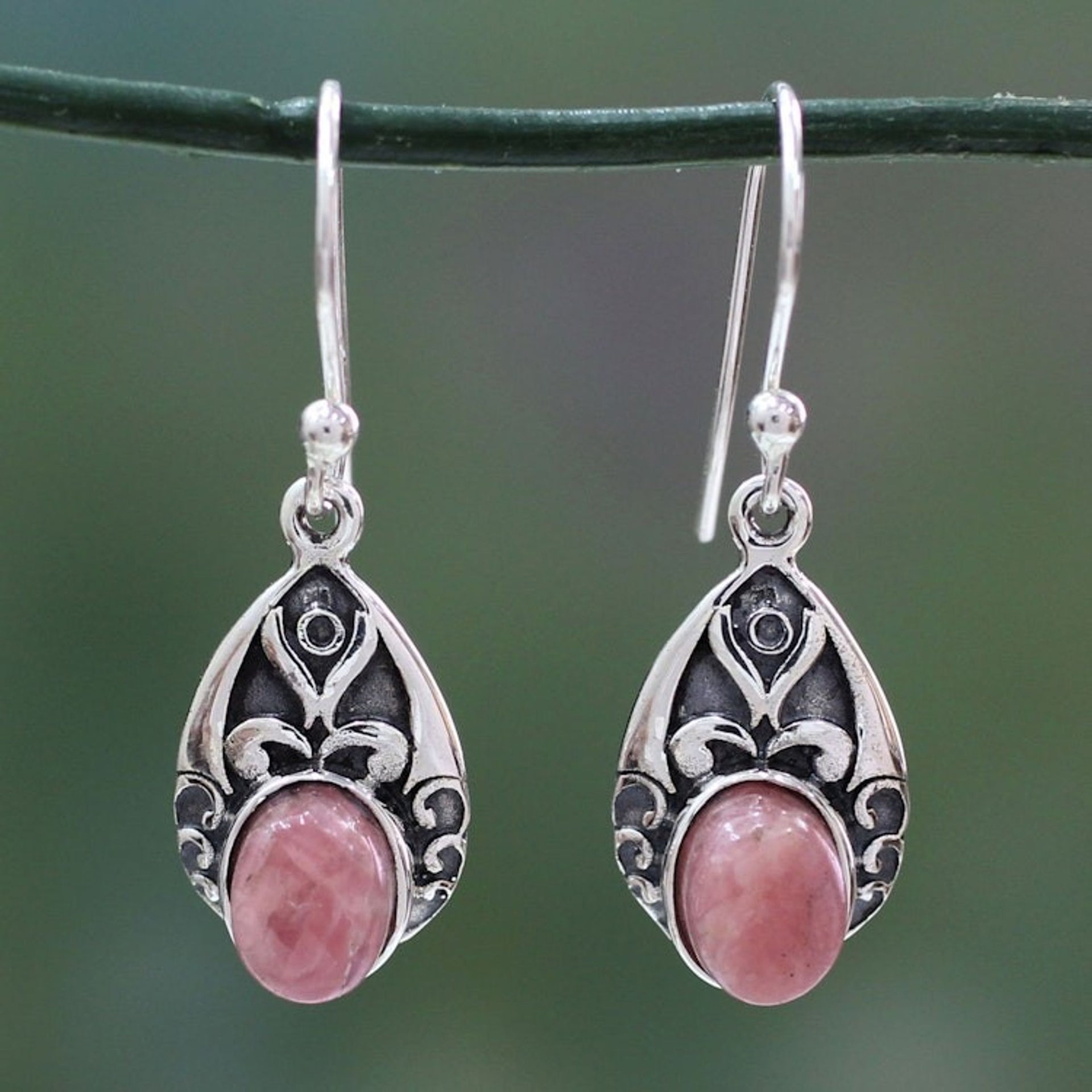 Antique Style Handcrafted Rosy Agate and Silver Earrings 'Agra Princess'