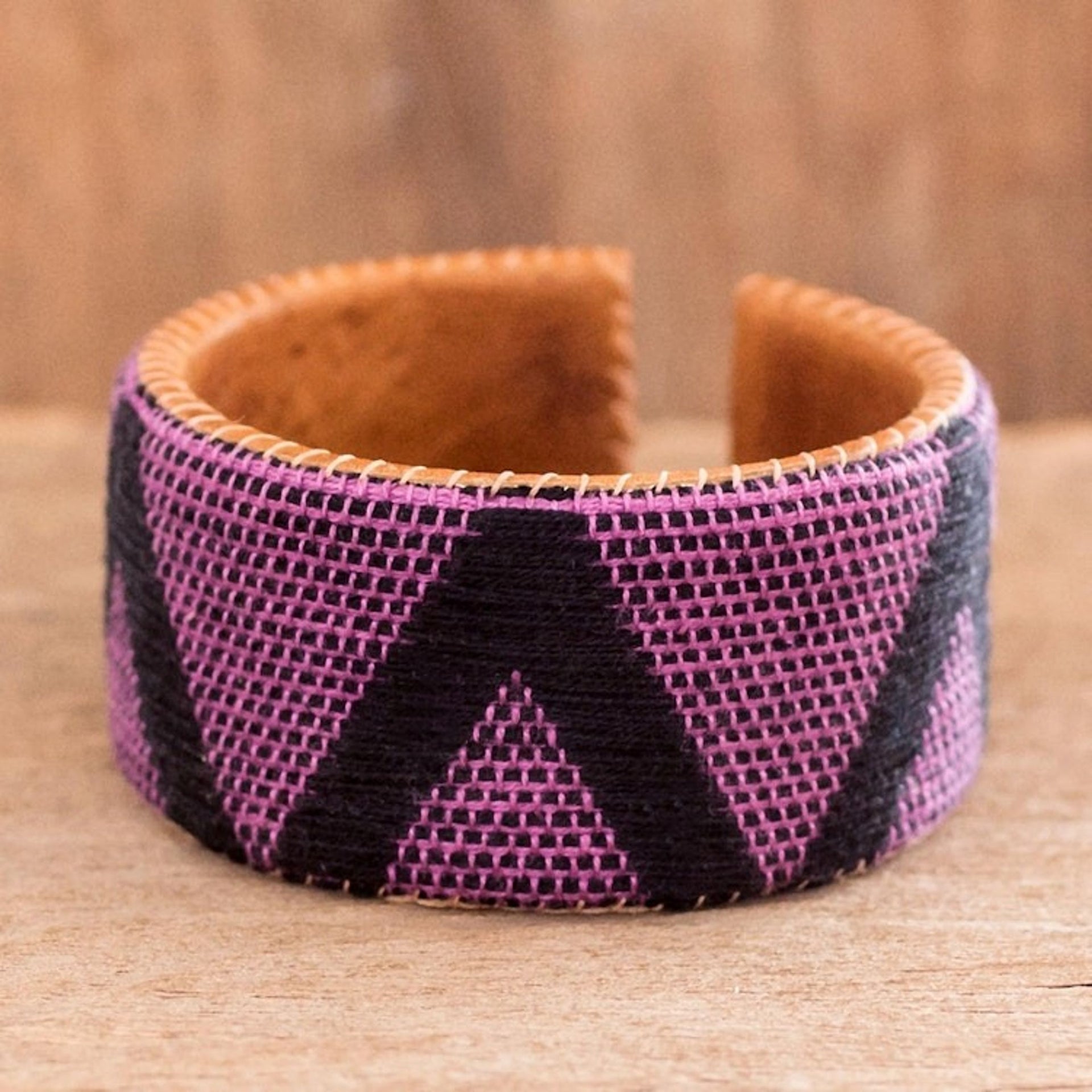 Cotton-Covered Leather Cuff Bracelet 'Comalapa Highlands in Black'