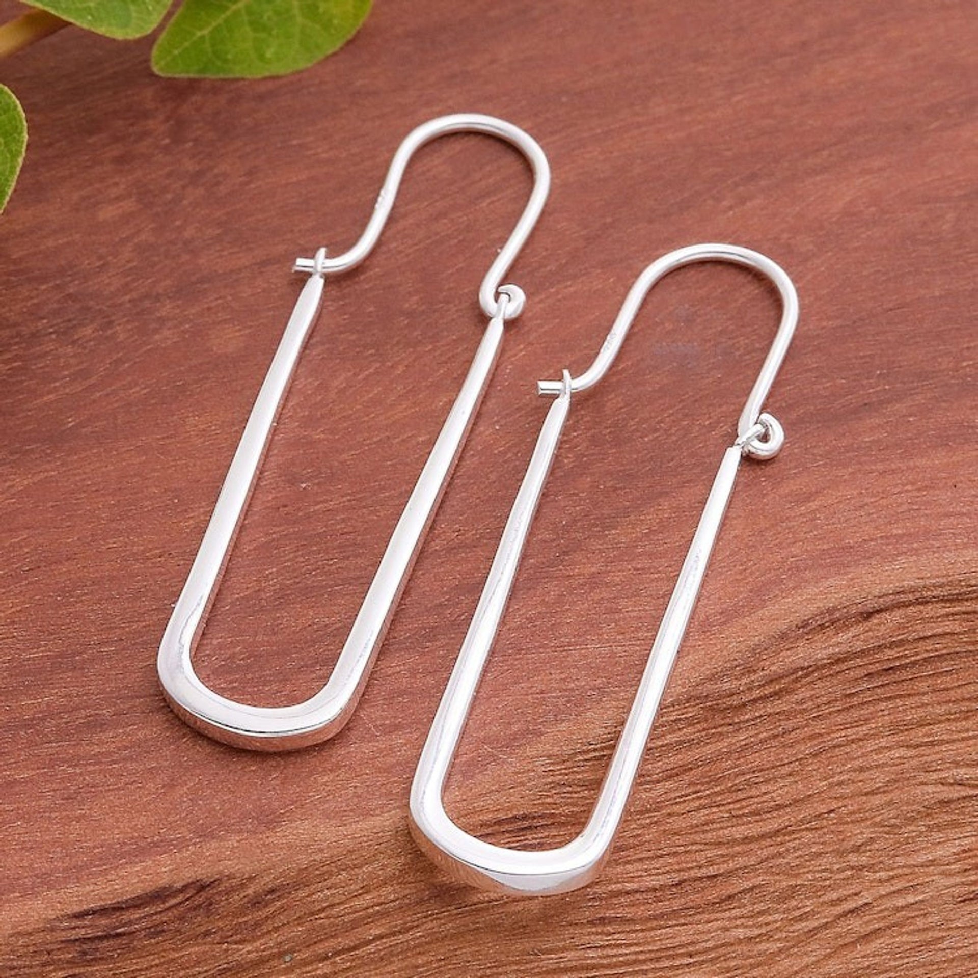 Thai-Made Minimalist Sterling Silver Oblong Hoop Earrings 'Grand Class'