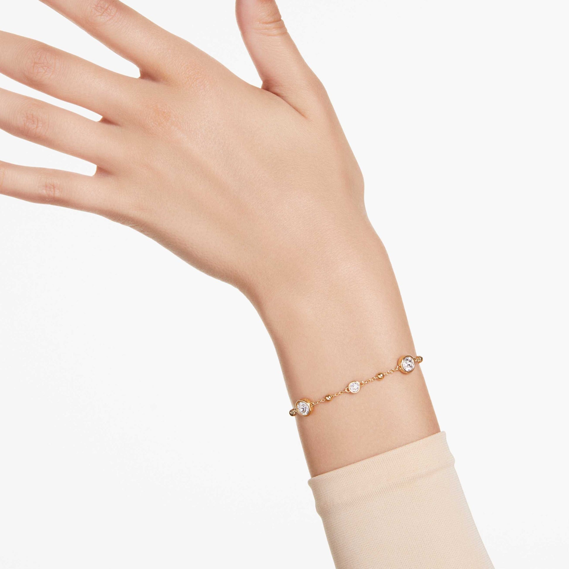 IMBER BRACELET ROUND CUT SCATTERED DESIGN WHITE GOLD TONE PLATED