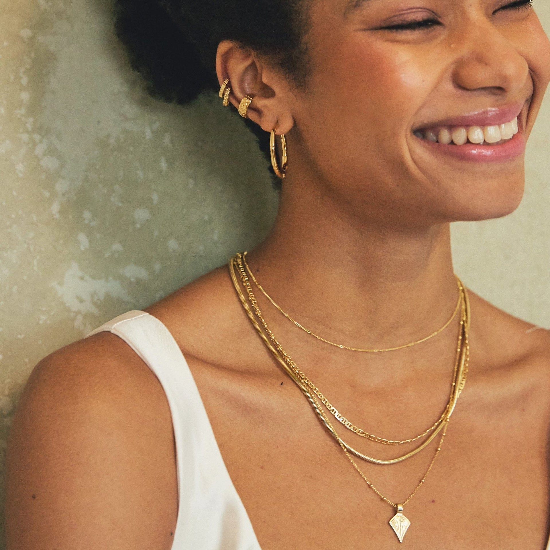 infinity-flat-chain-necklace-18ct-gold-plated-daisy-london