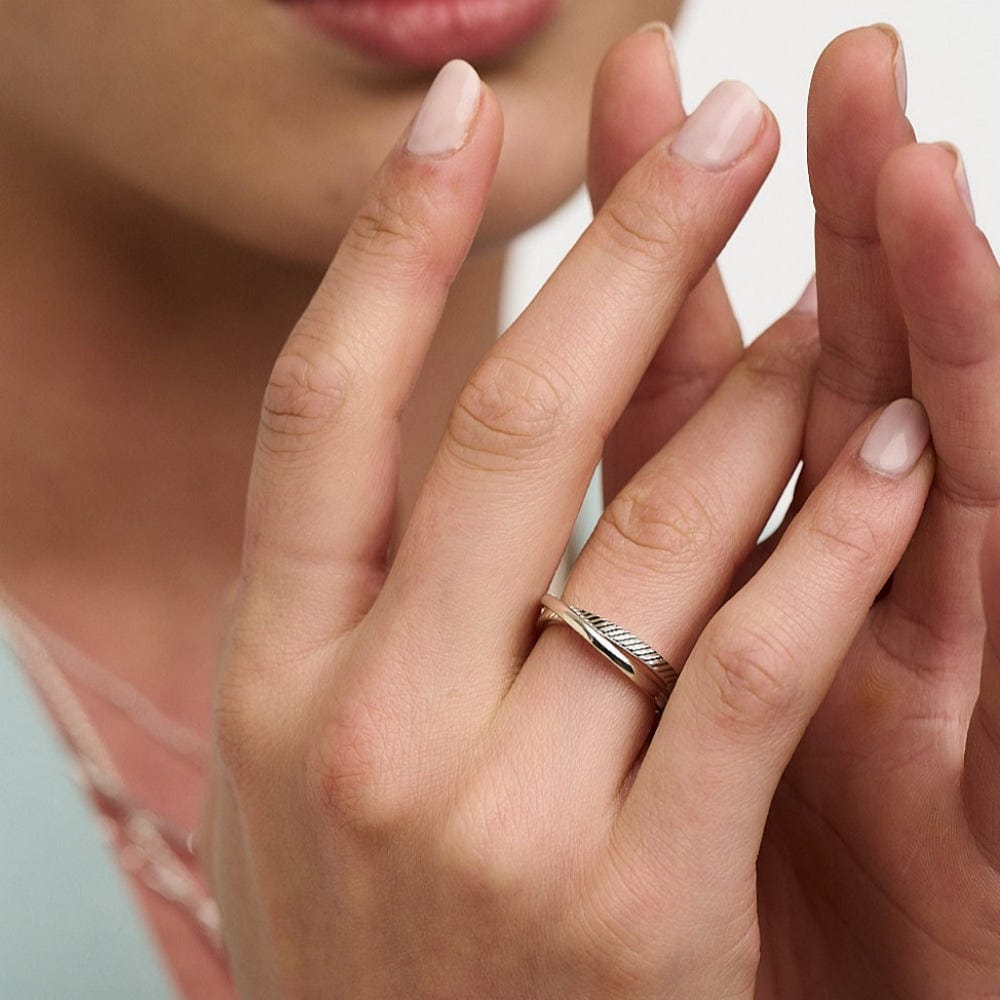 Clean & Textured Interlocking Rings - Silver