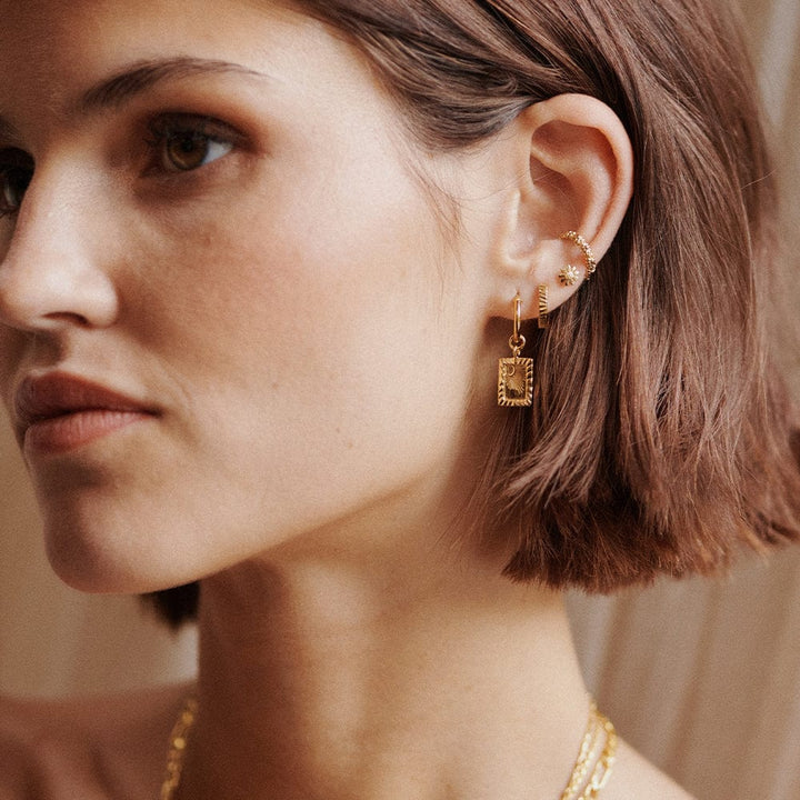 iota-daisy-ear-cuff-18ct-gold-plated-daisy-london