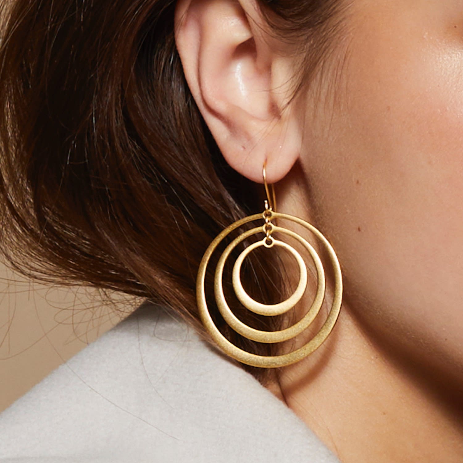 Ishtar Dangle & Drop Earrings With Three Rings - Gold