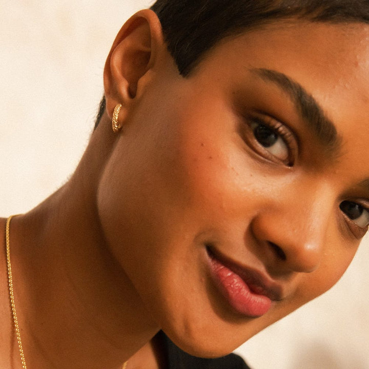 coral-midi-hoop-earrings-18ct-gold-plated-sterling-silver-daisy-london