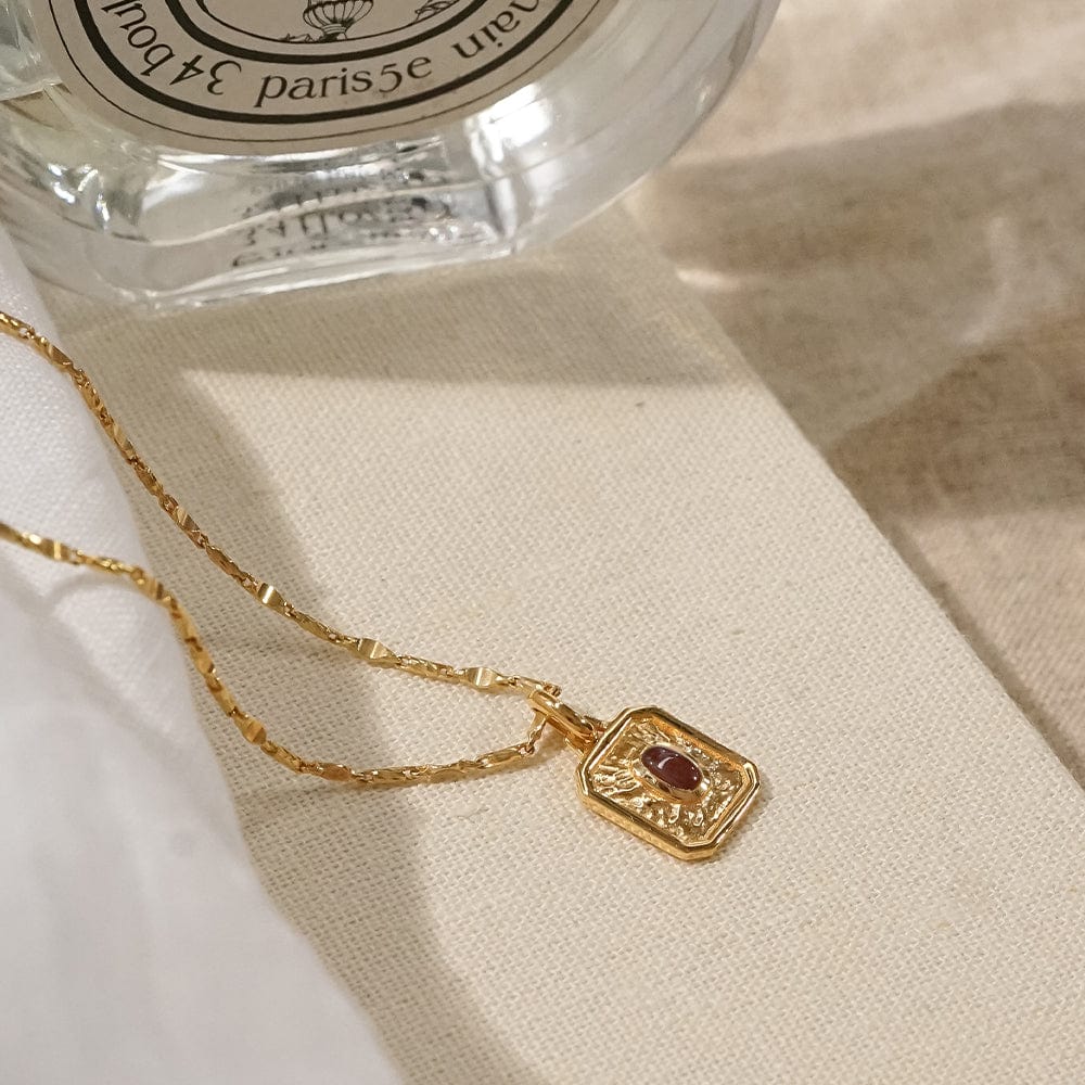 january-garnet-birthstone-necklace-18ct-gold-plated-daisy-london